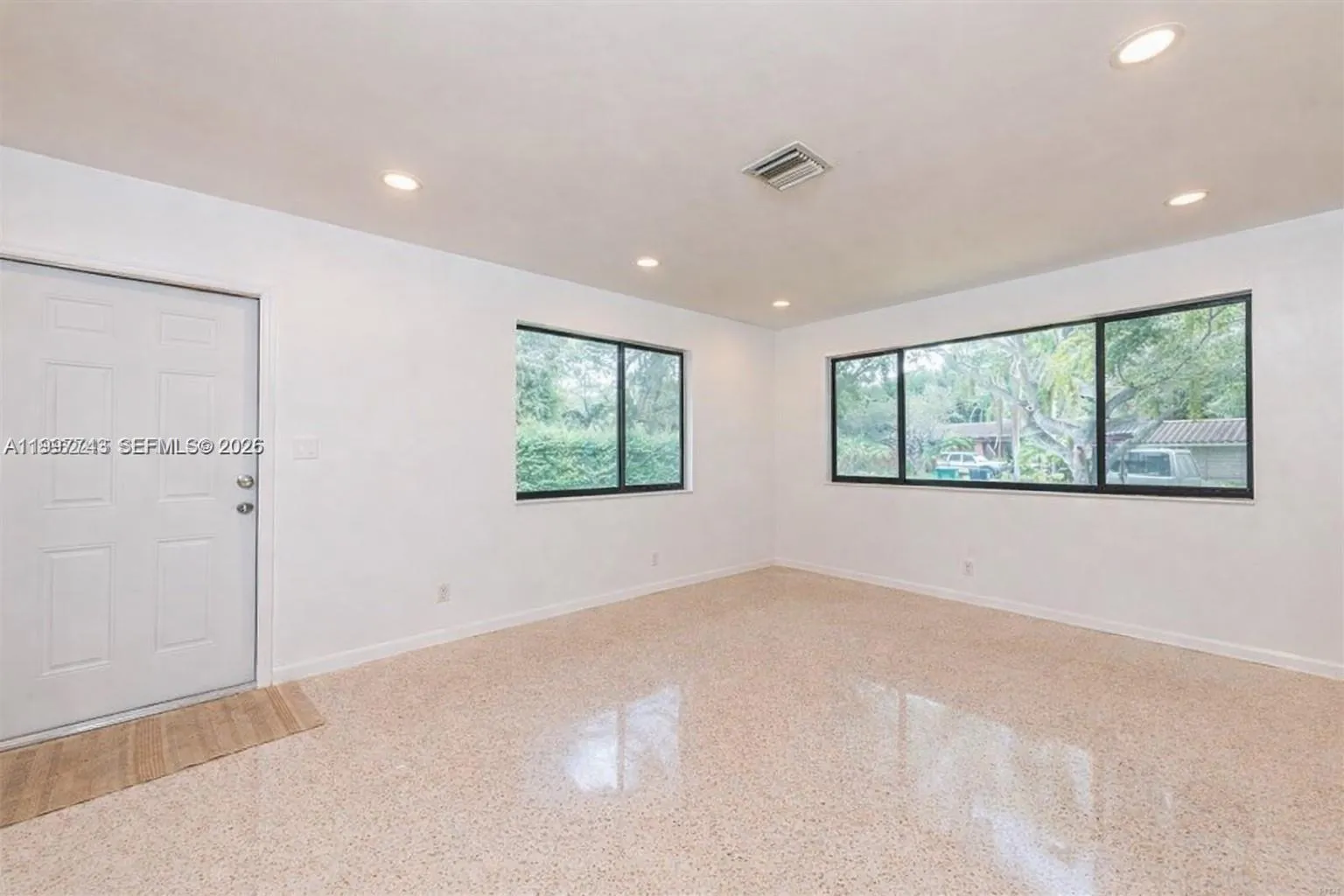 7830 SW 99th St, Miami FL 33156