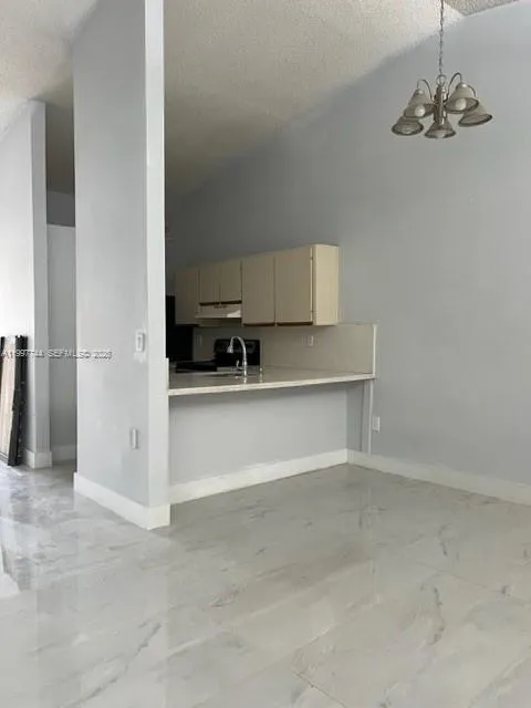 6714 NW 188th Ter, Hialeah FL 33015