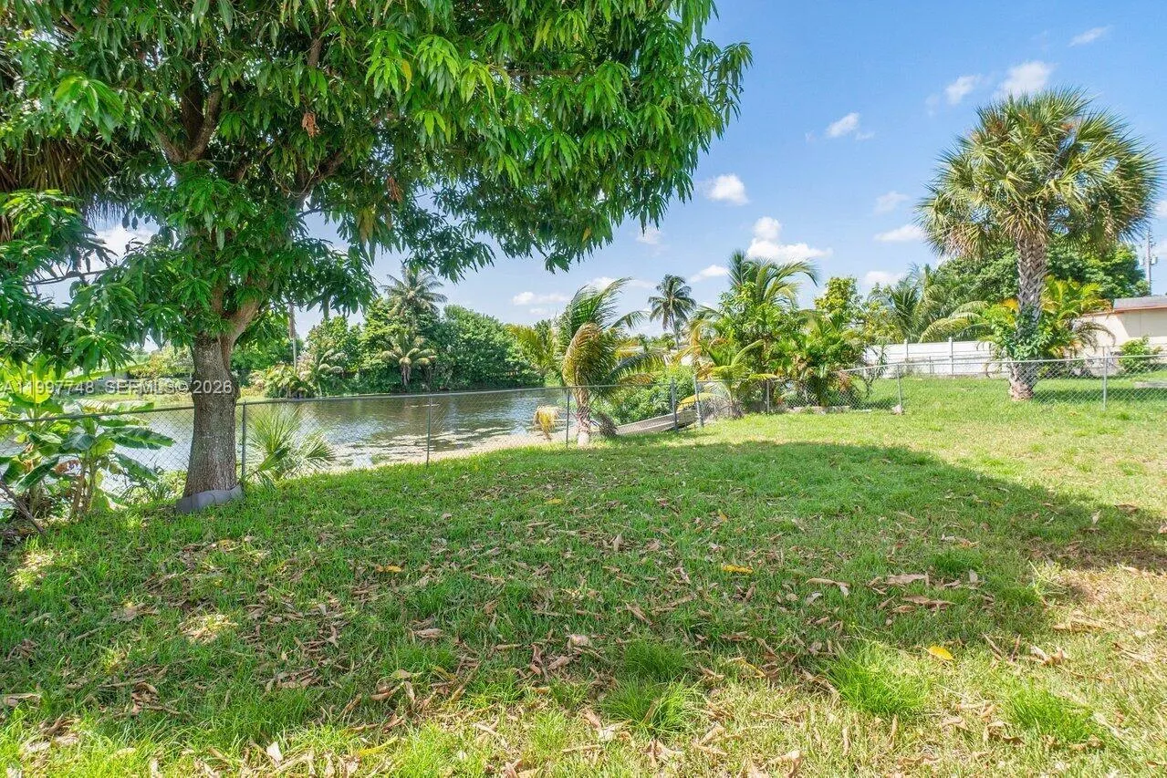 6390 Kimberly Blvd # 6390, North Lauderdale FL 33068