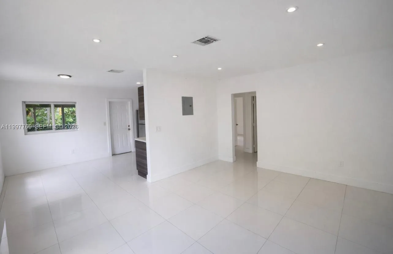 560 NE 67th St # 1, Miami FL 33138