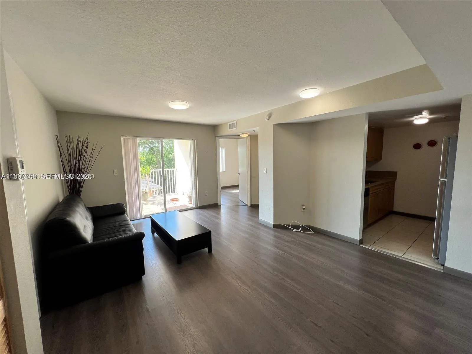 637 SW 3rd St # 306, Miami FL 33130