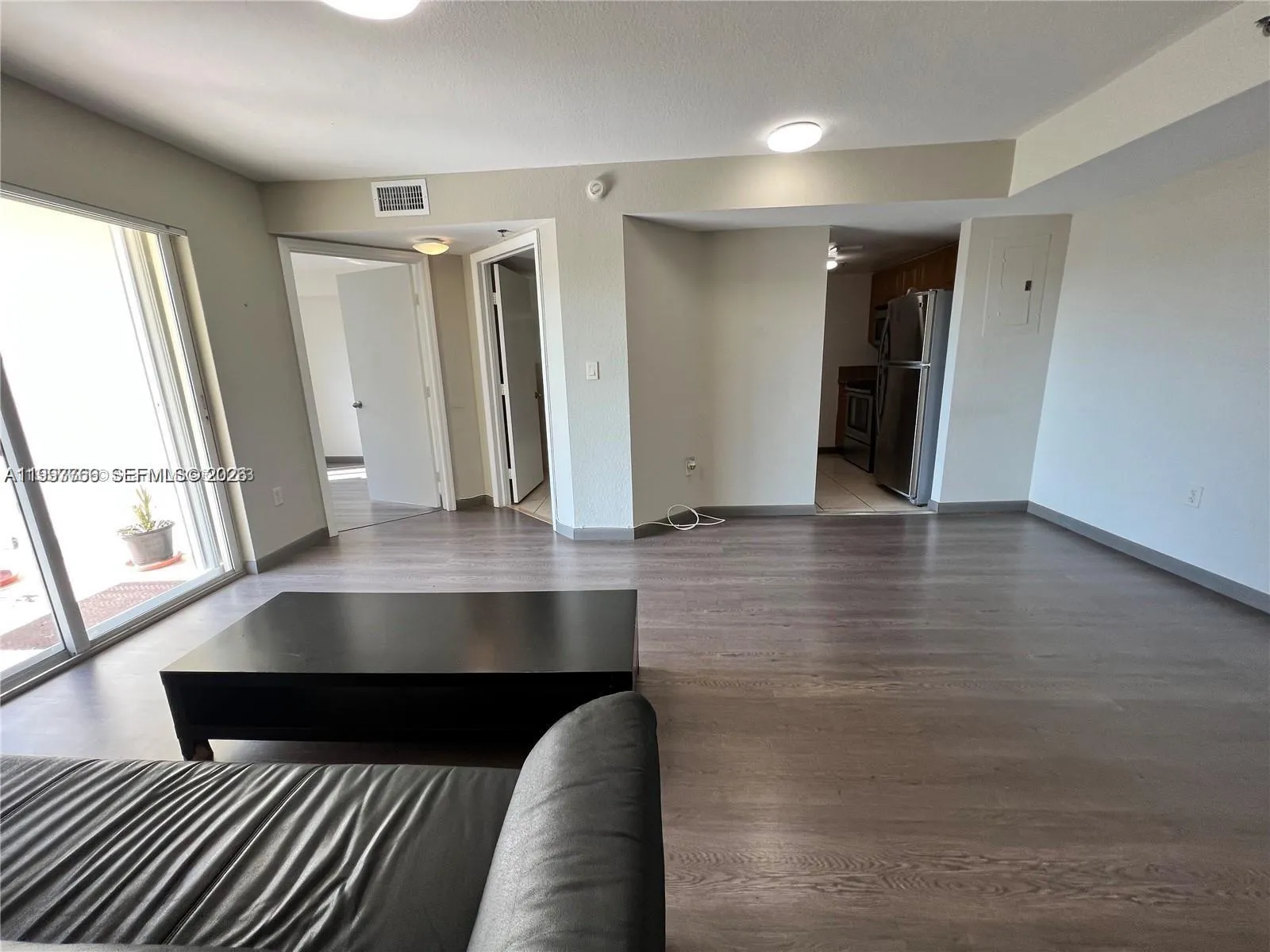 637 SW 3rd St # 306, Miami FL 33130