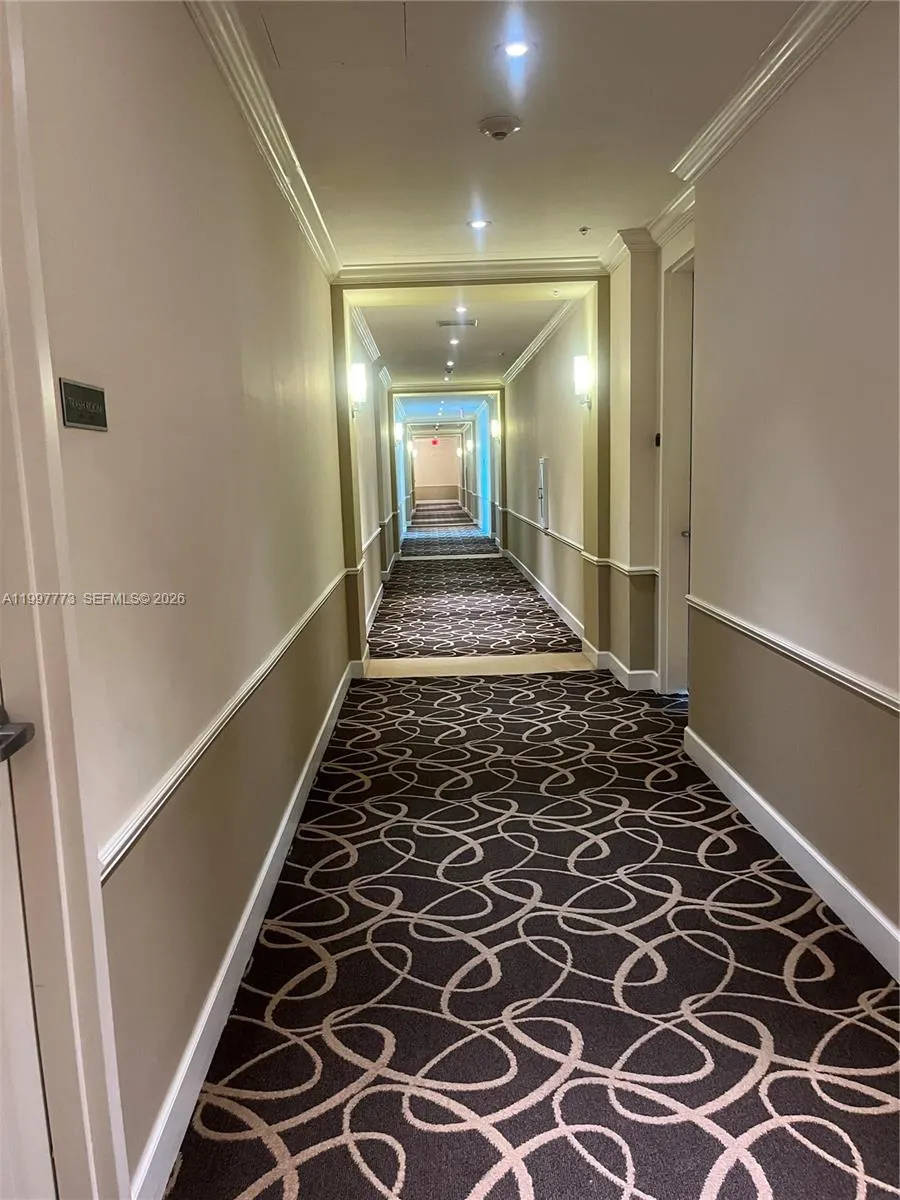 1300 Ponce De Leon Blvd # 1108, Coral Gables FL 33134