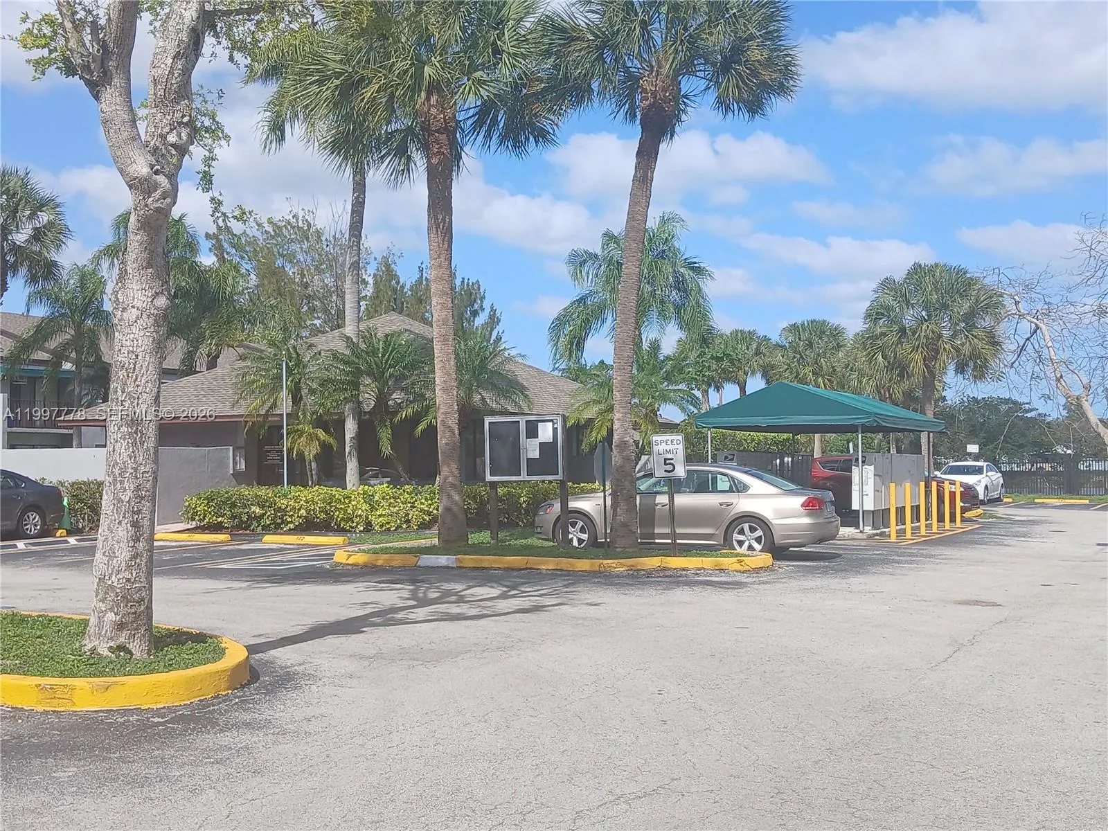 7405 SW 152 Ave # 202, Kendall FL 33176