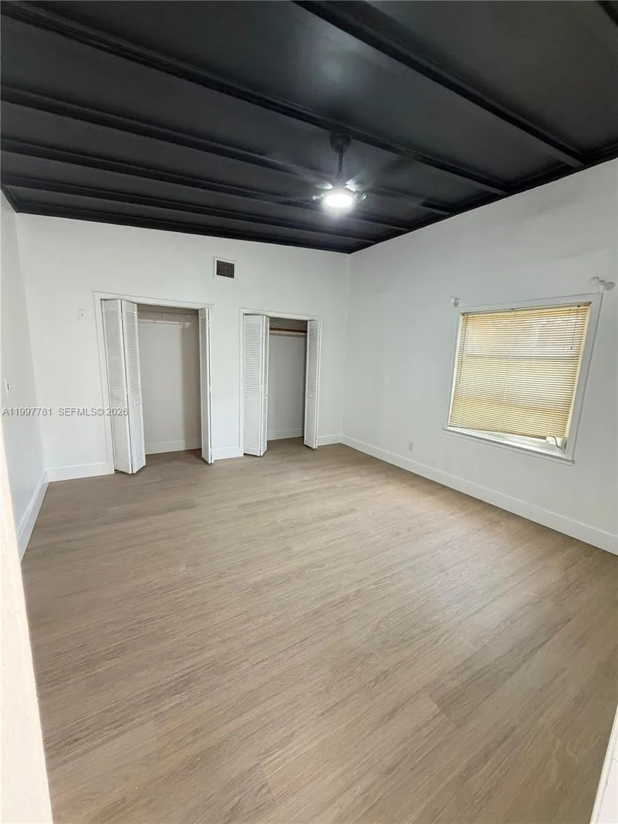 1111 N Victoria Park Rd # 4, Fort Lauderdale FL 33304