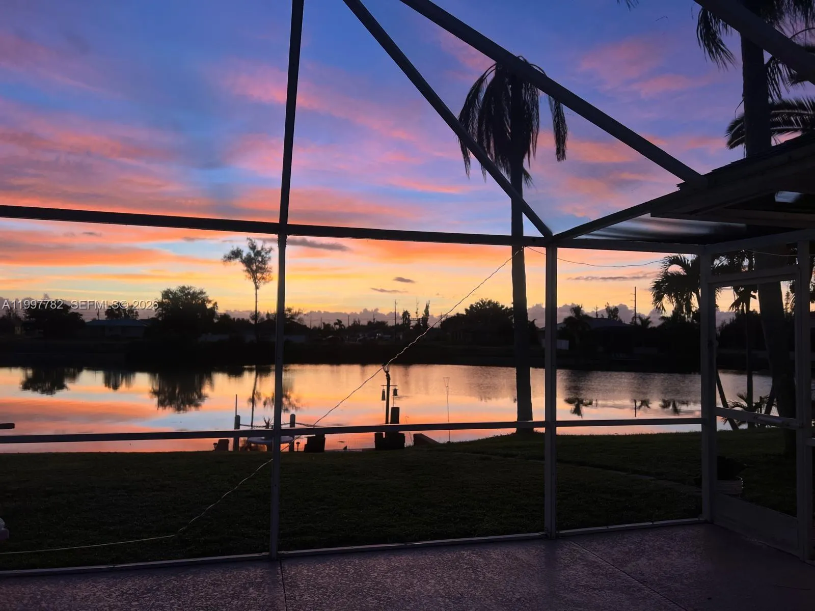 251 SW 22 Place, Cape Coral FL 33991