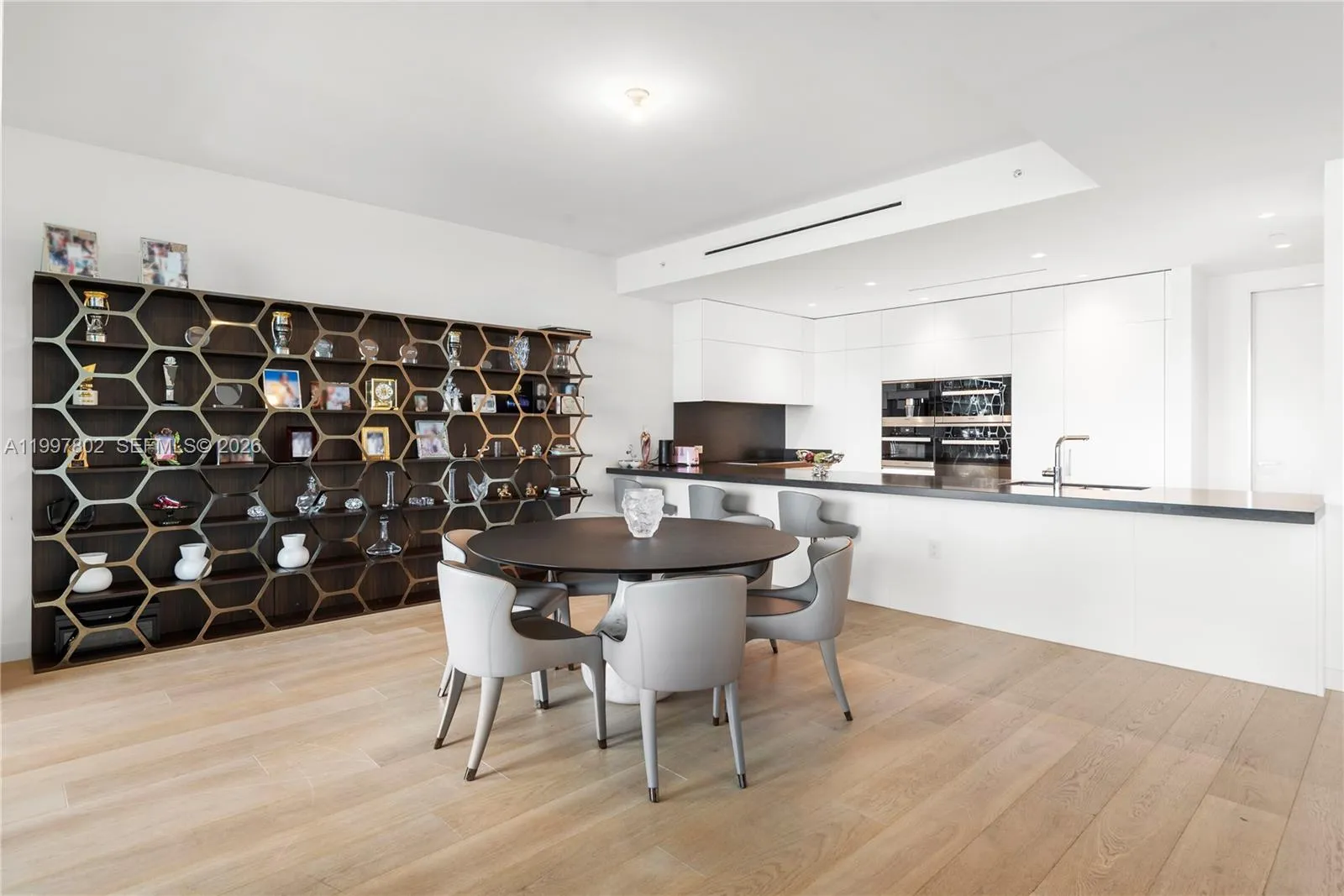 6882 Fisher Island Dr # 6882, Miami Beach FL 33109