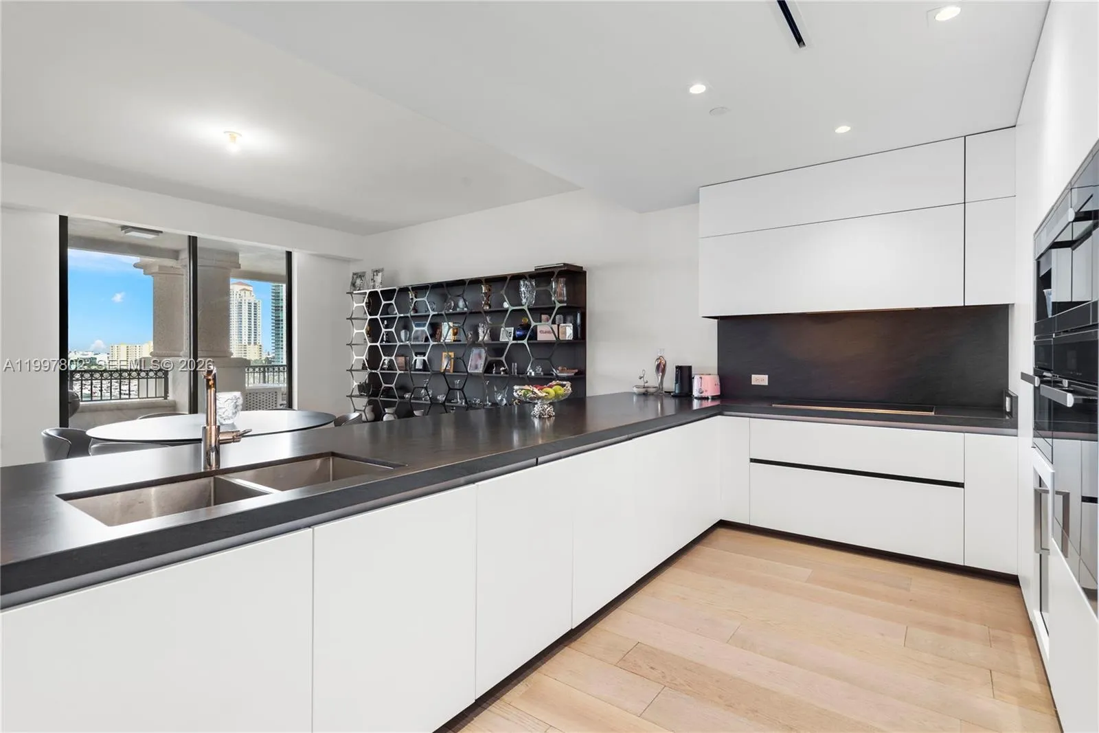 6882 Fisher Island Dr # 6882, Miami Beach FL 33109