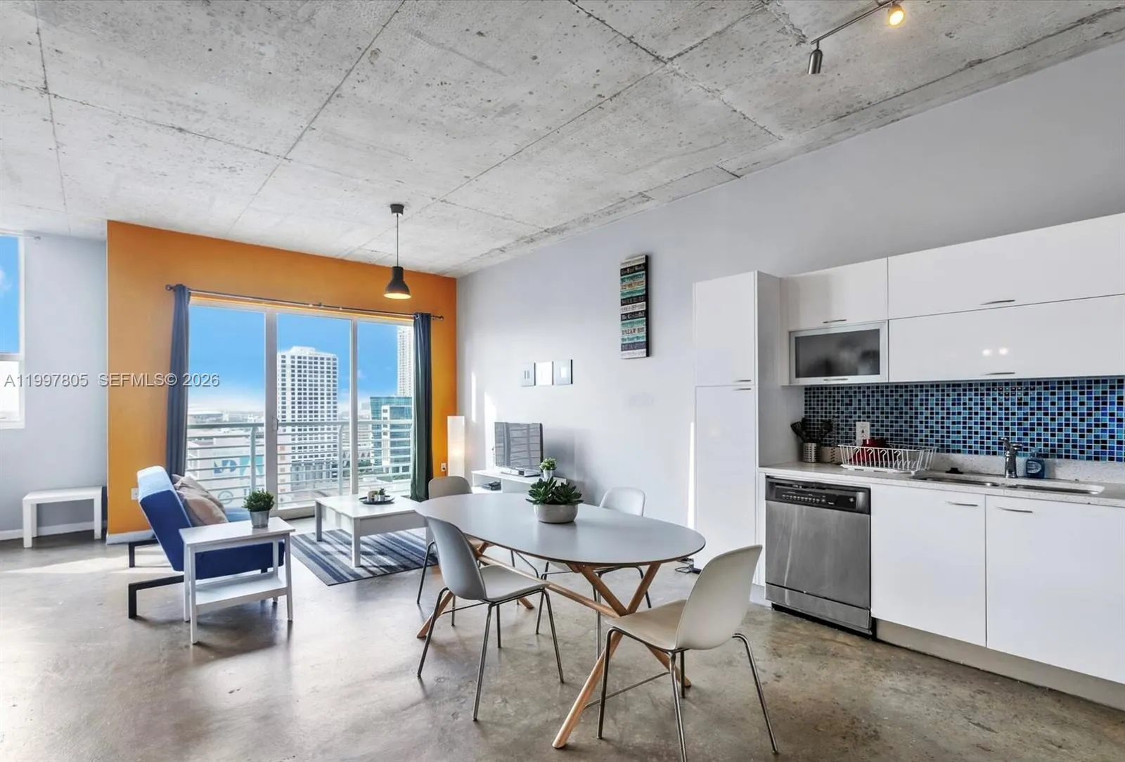 133 NE 2nd Ave # 2015, Miami FL 33132