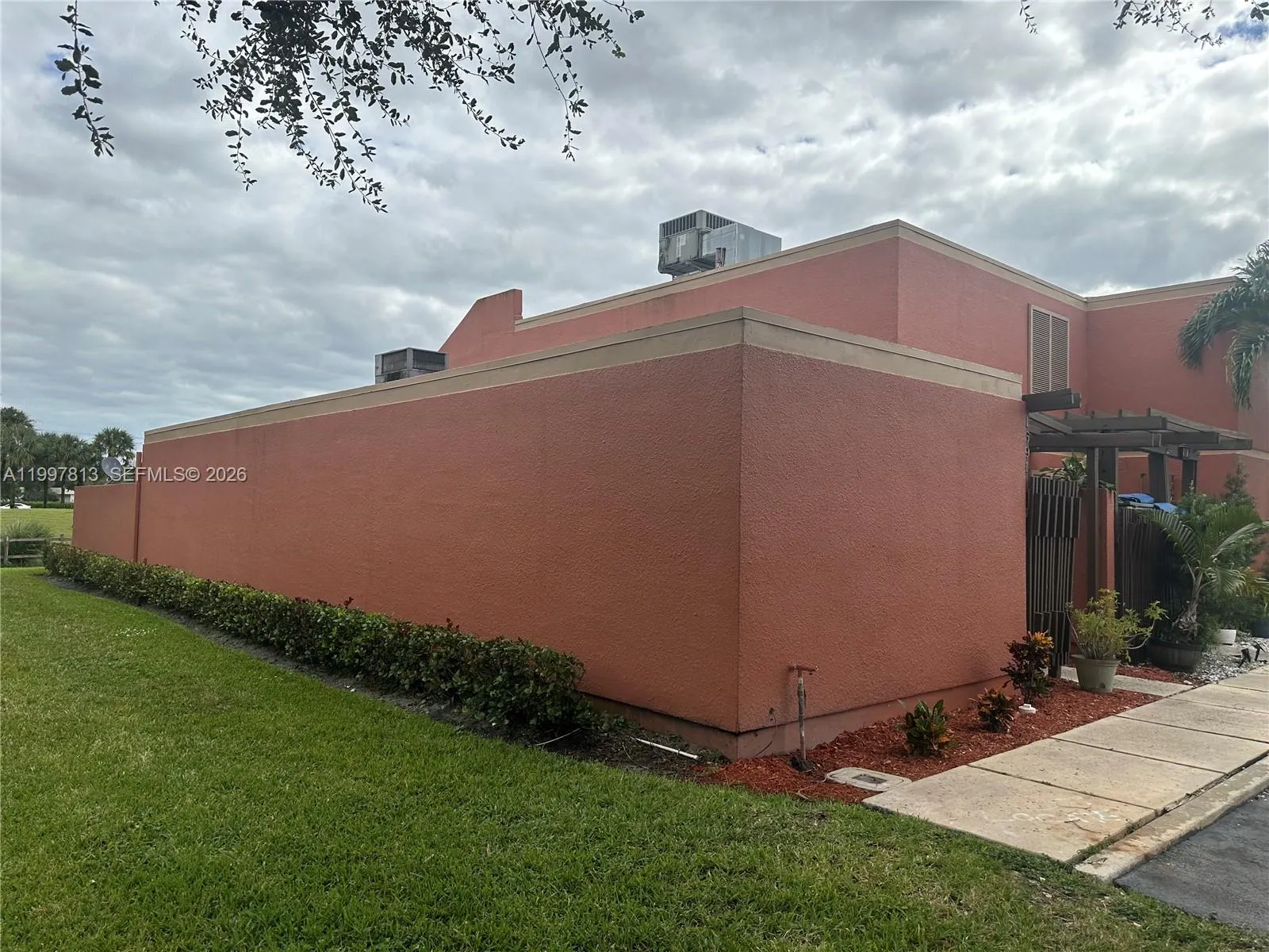 1691 Fairway Rd # 1691, Pembroke Pines FL 33026