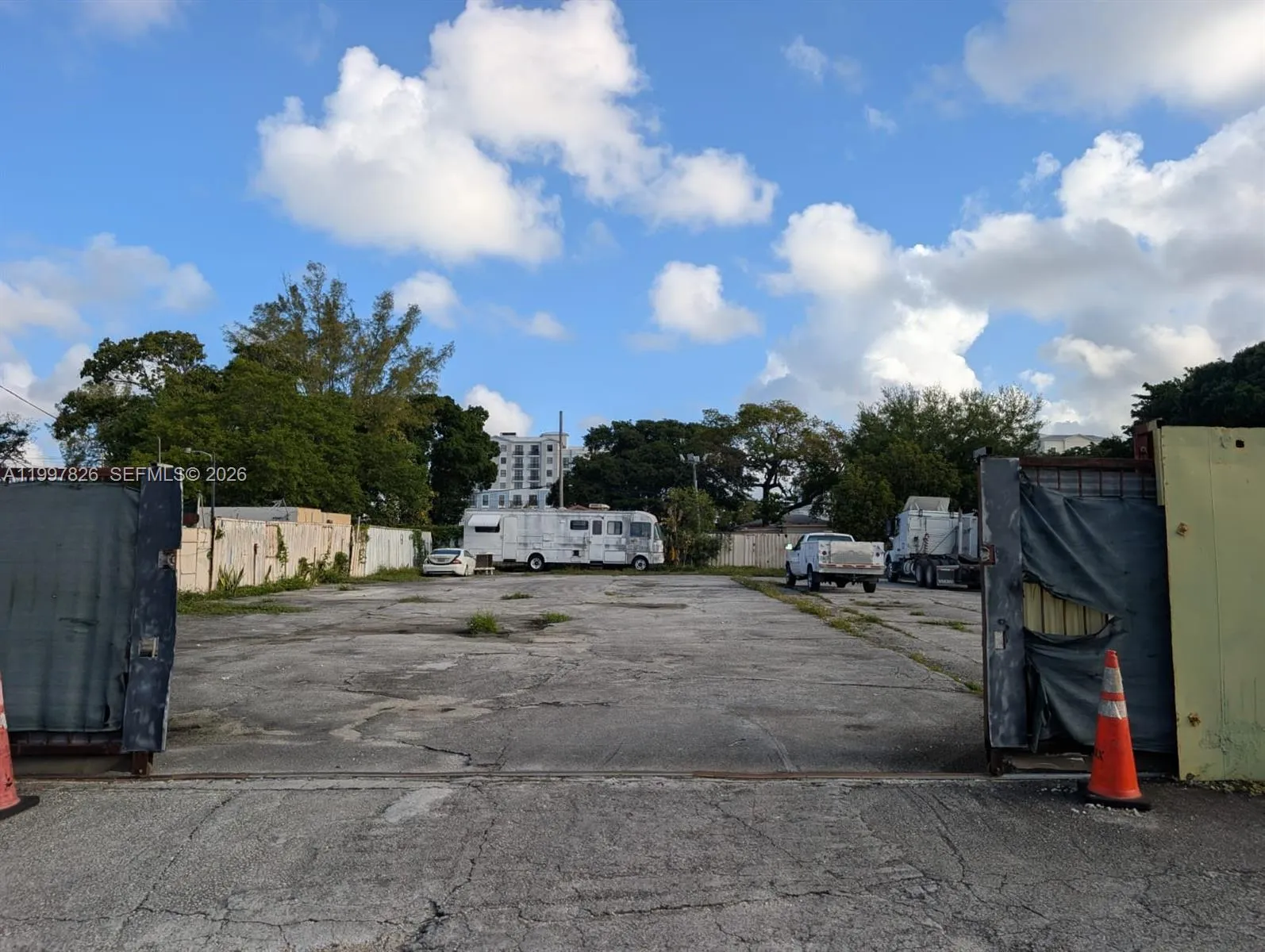 75TH STREET 3175 NW, Miami FL 33147