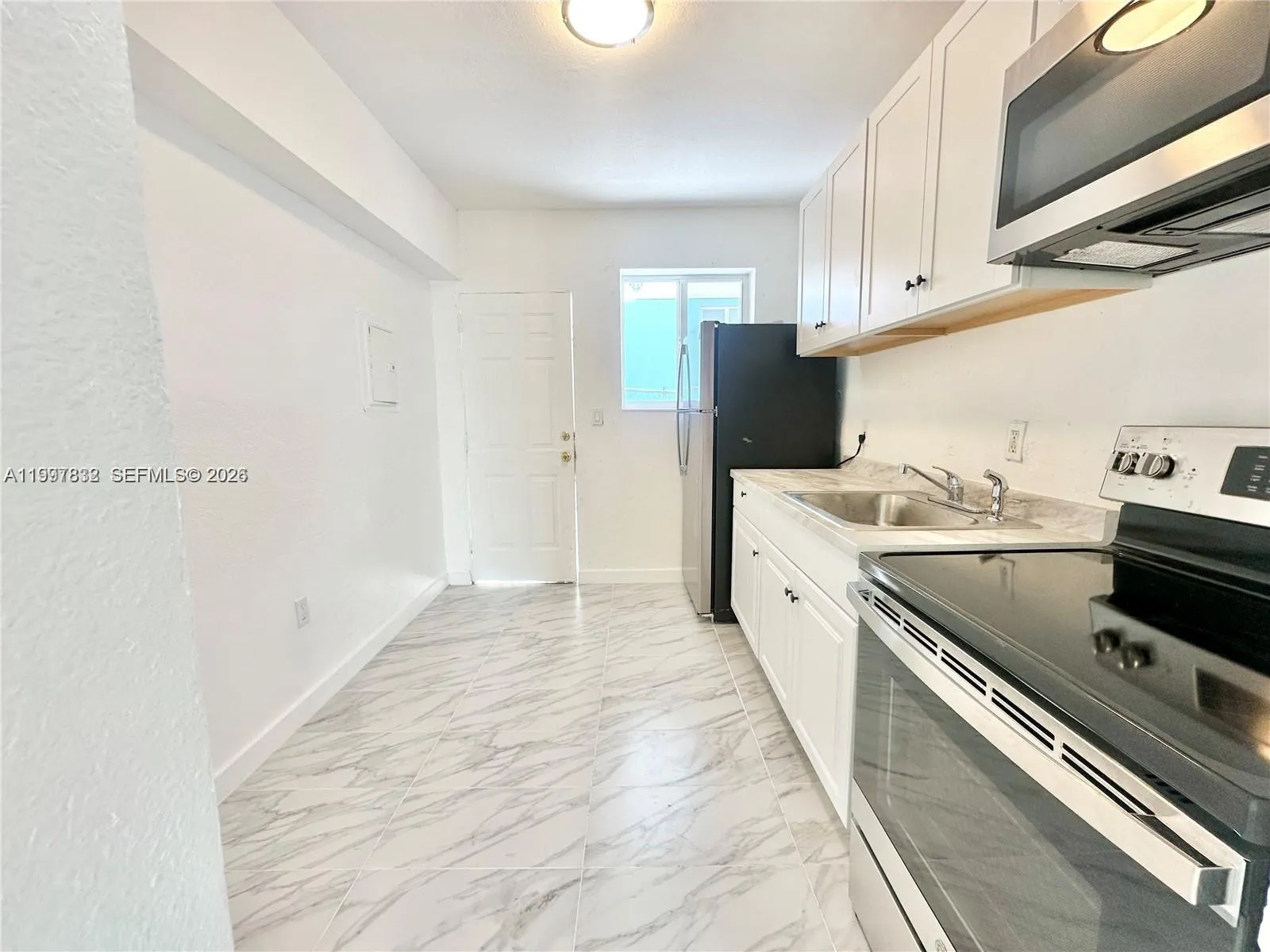 1841 NW 55th St # 1841, Miami FL 33142