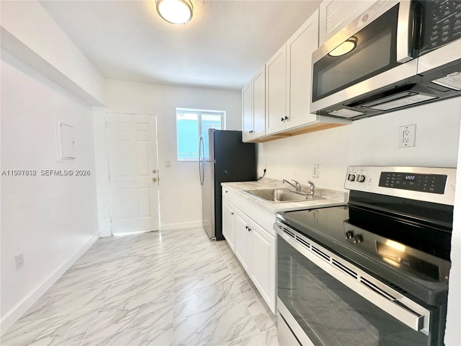 1841 NW 55th St # 1841, Miami FL 33142