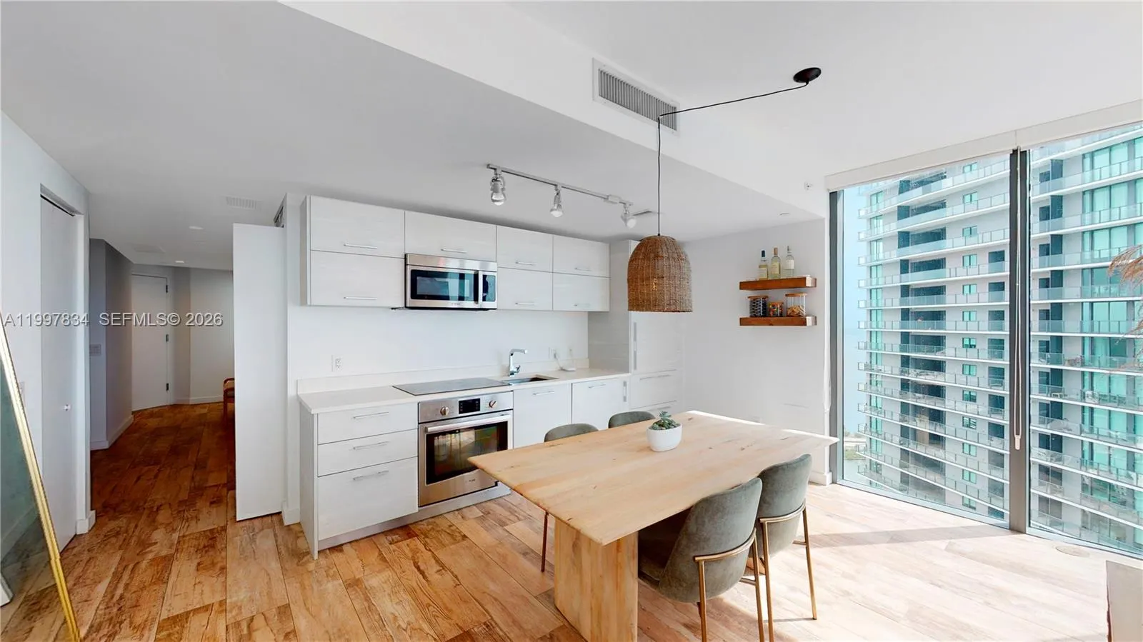 650 NE 32nd St # 4607, Miami FL 33137