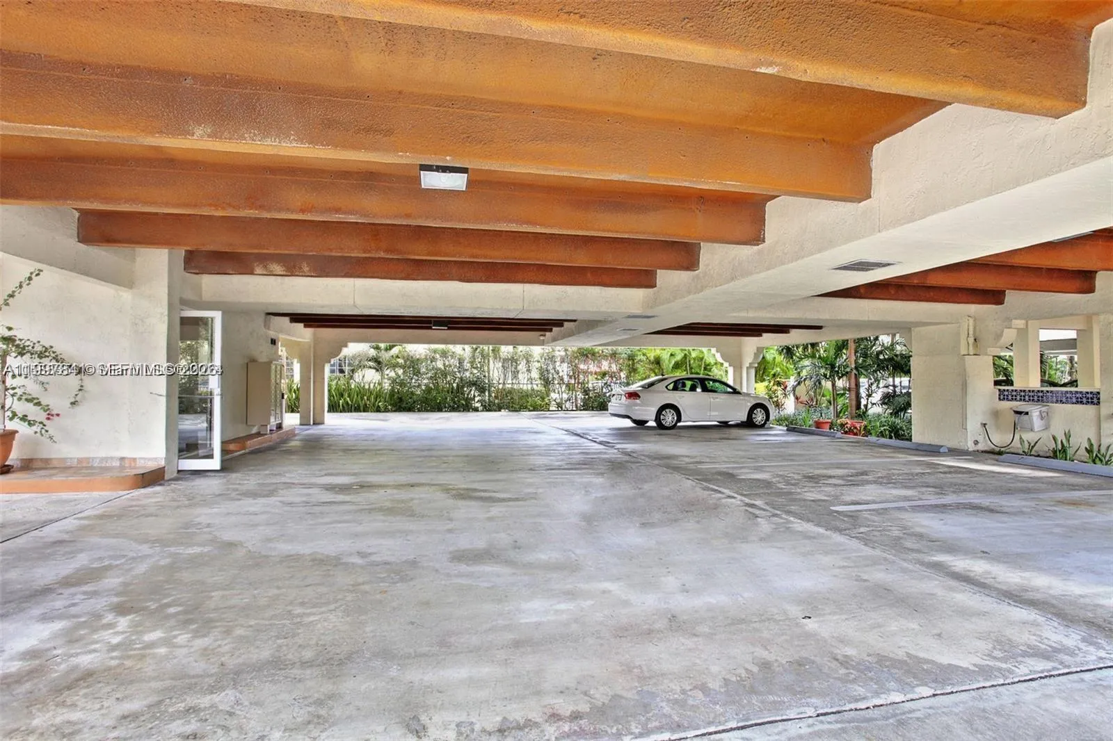 49 Majorca Ave # 503, Coral Gables FL 33134