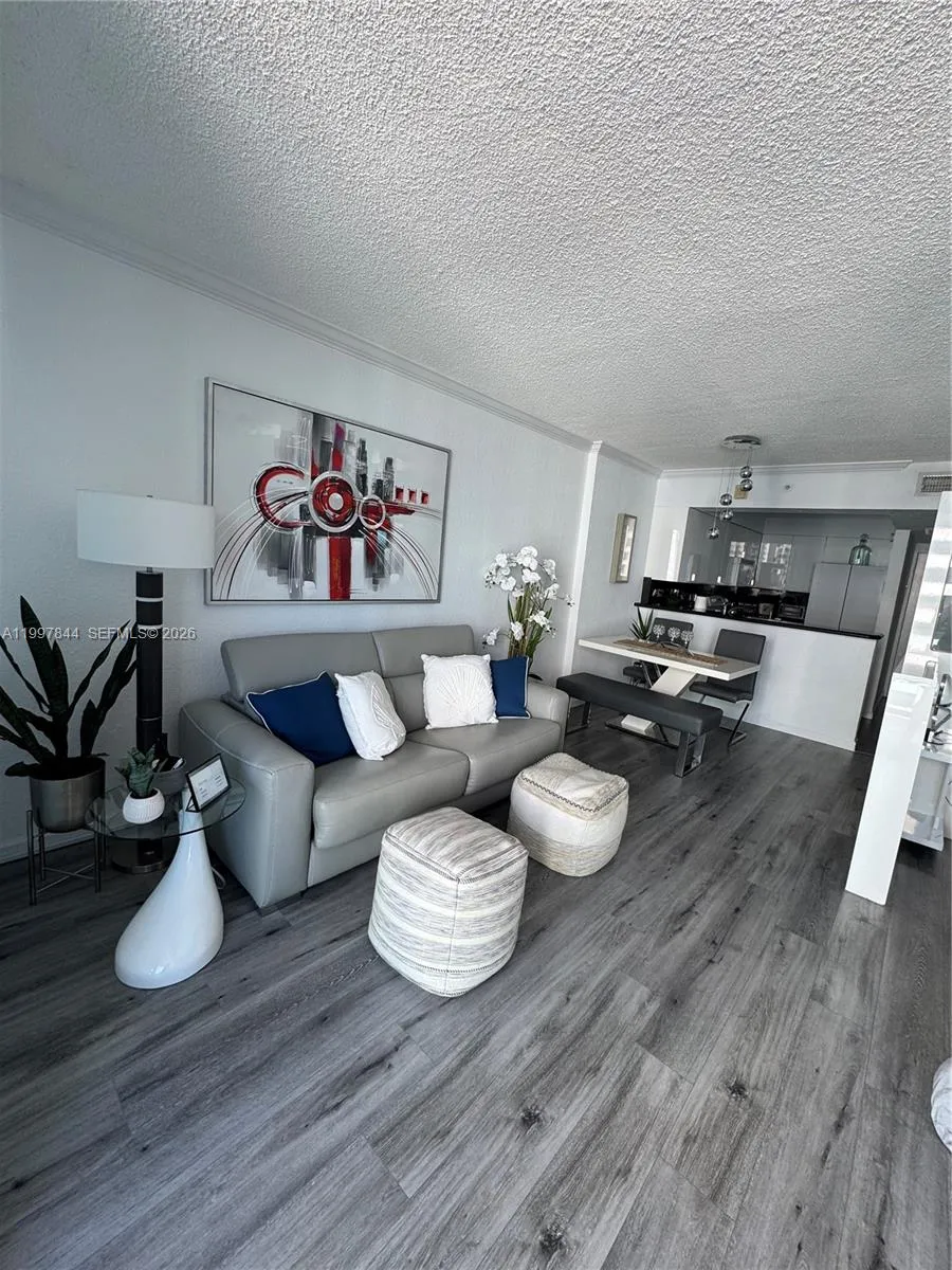 2501 S Ocean Dr # 1105, Hollywood FL 33019