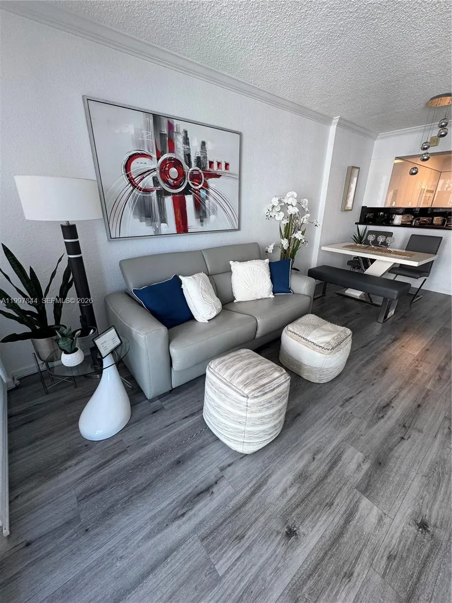 2501 S Ocean Dr # 1105, Hollywood FL 33019