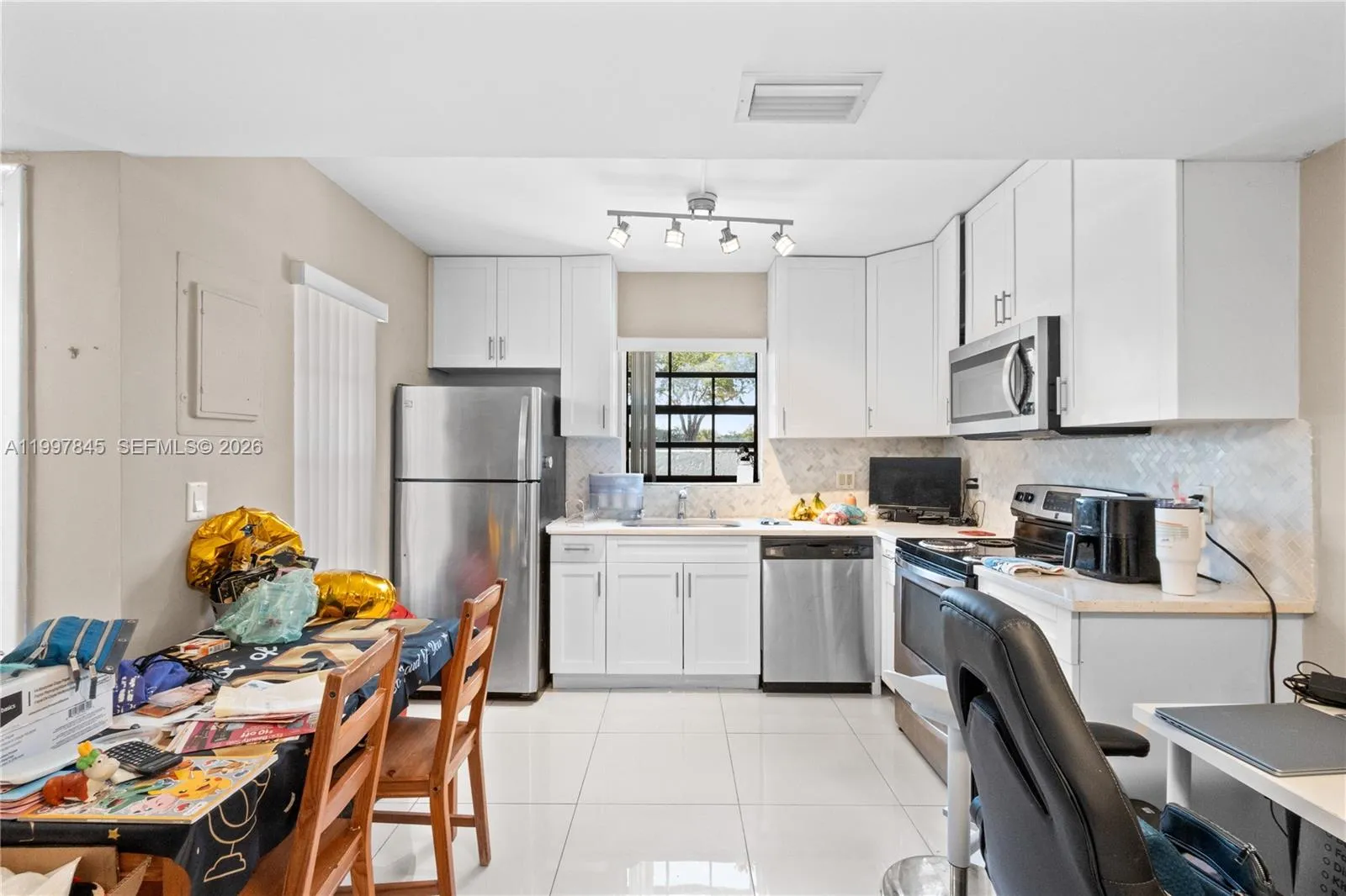 6211 SW 138th Ct # B, Miami FL 33183