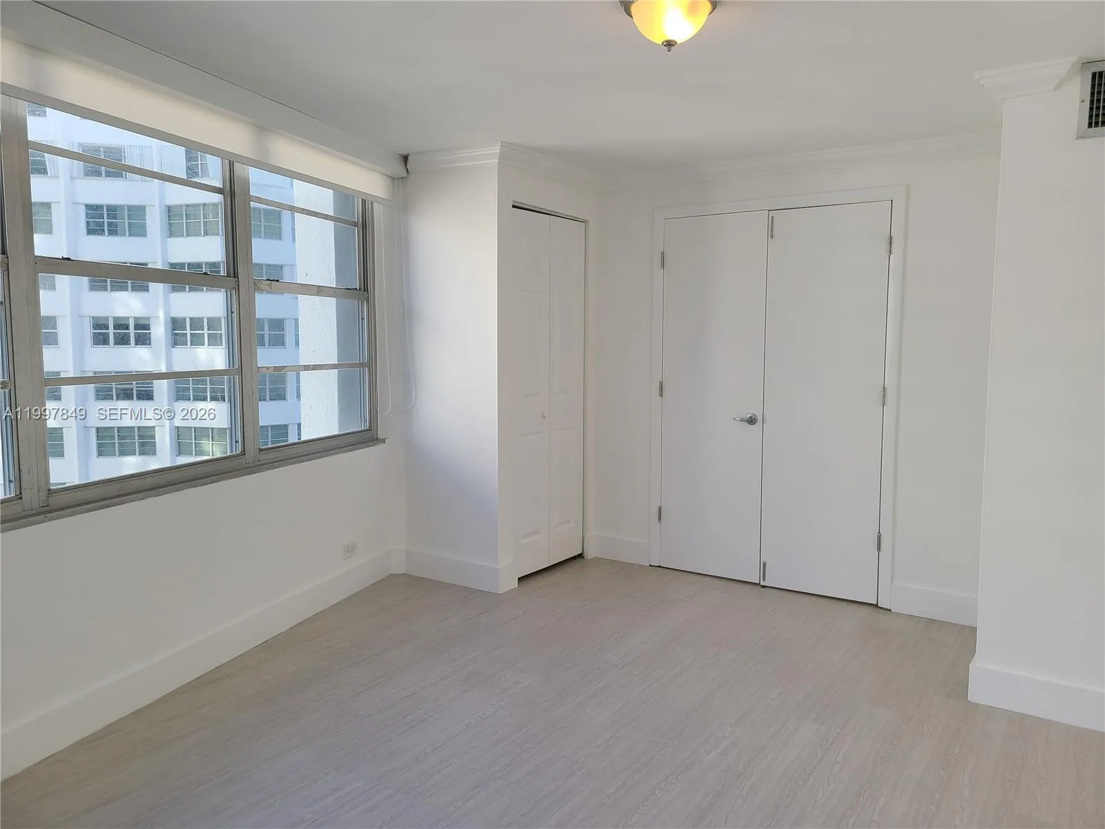 999 Brickell Bay Dr # 1207, Miami FL 33131