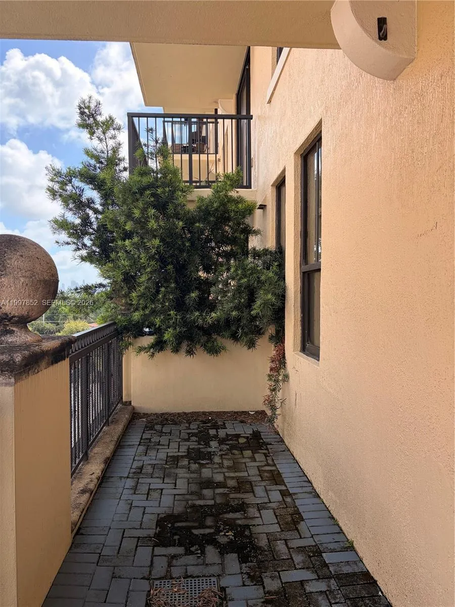 55 Merrick Way # 534, Coral Gables FL 33134