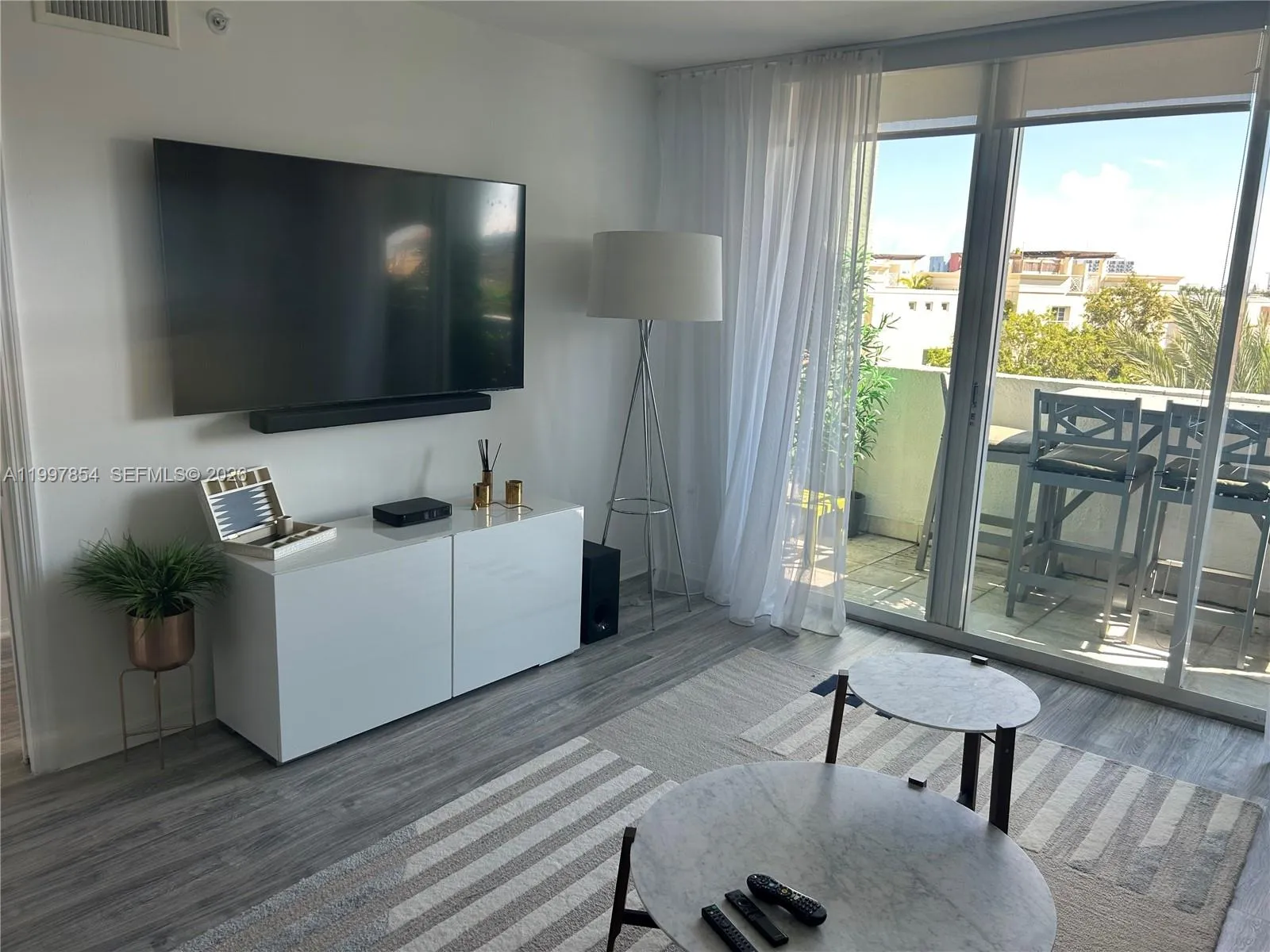 90 Alton Rd # 607, Miami Beach FL 33139