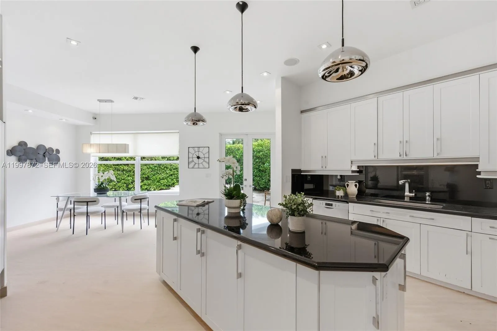 3752 NE 199 ST, Aventura FL 33180