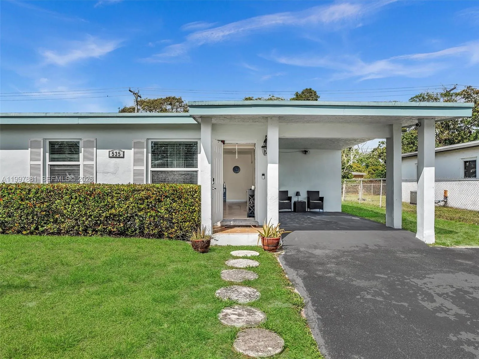 535 NW 29th Ter, Fort Lauderdale FL 33311