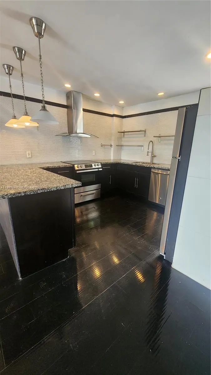 3811 NW 84th Ave # 2B, Sunrise FL 33351