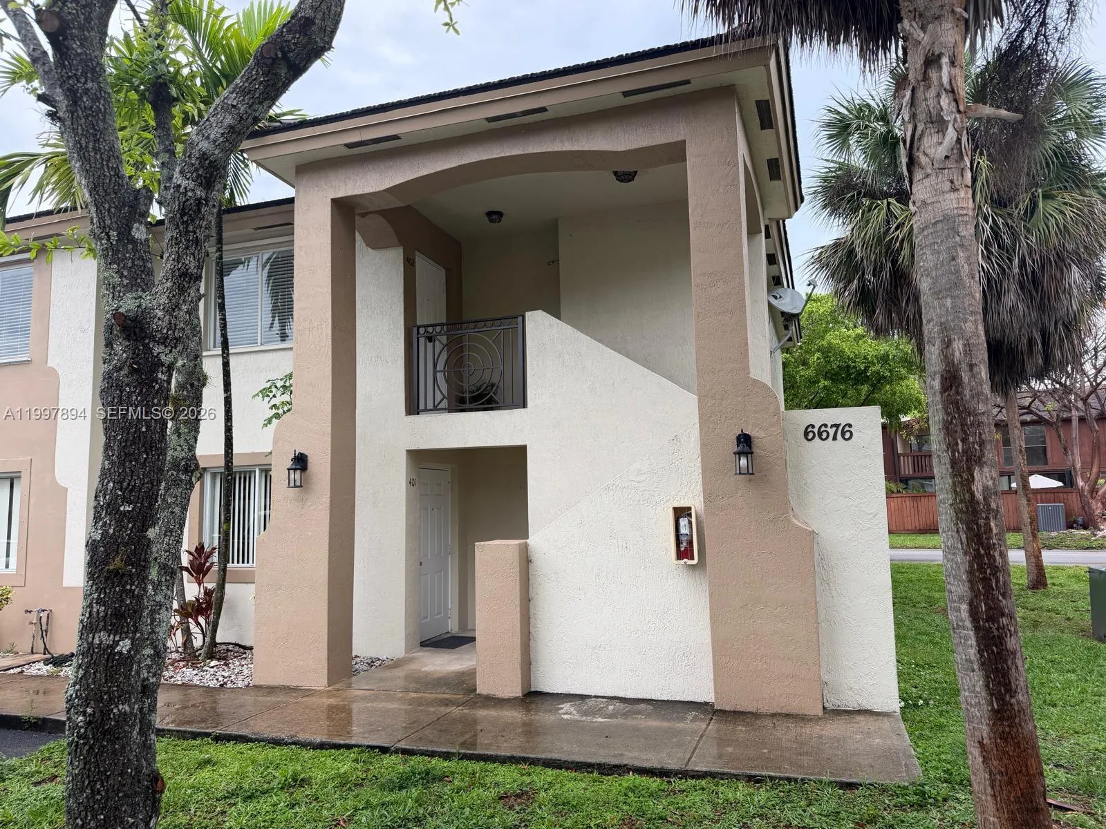 6676 SW 115th Ct # 402, Miami FL 33173