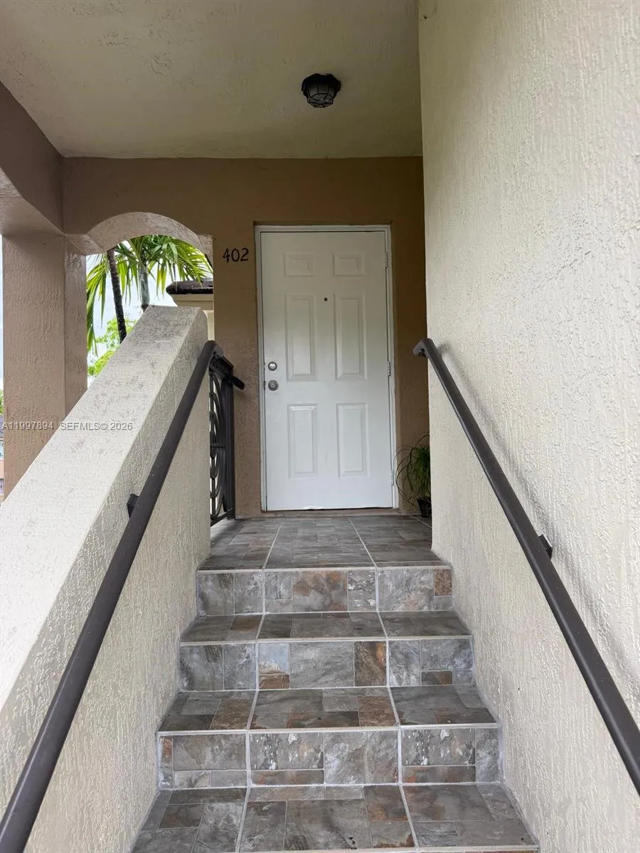 6676 SW 115th Ct # 402, Miami FL 33173