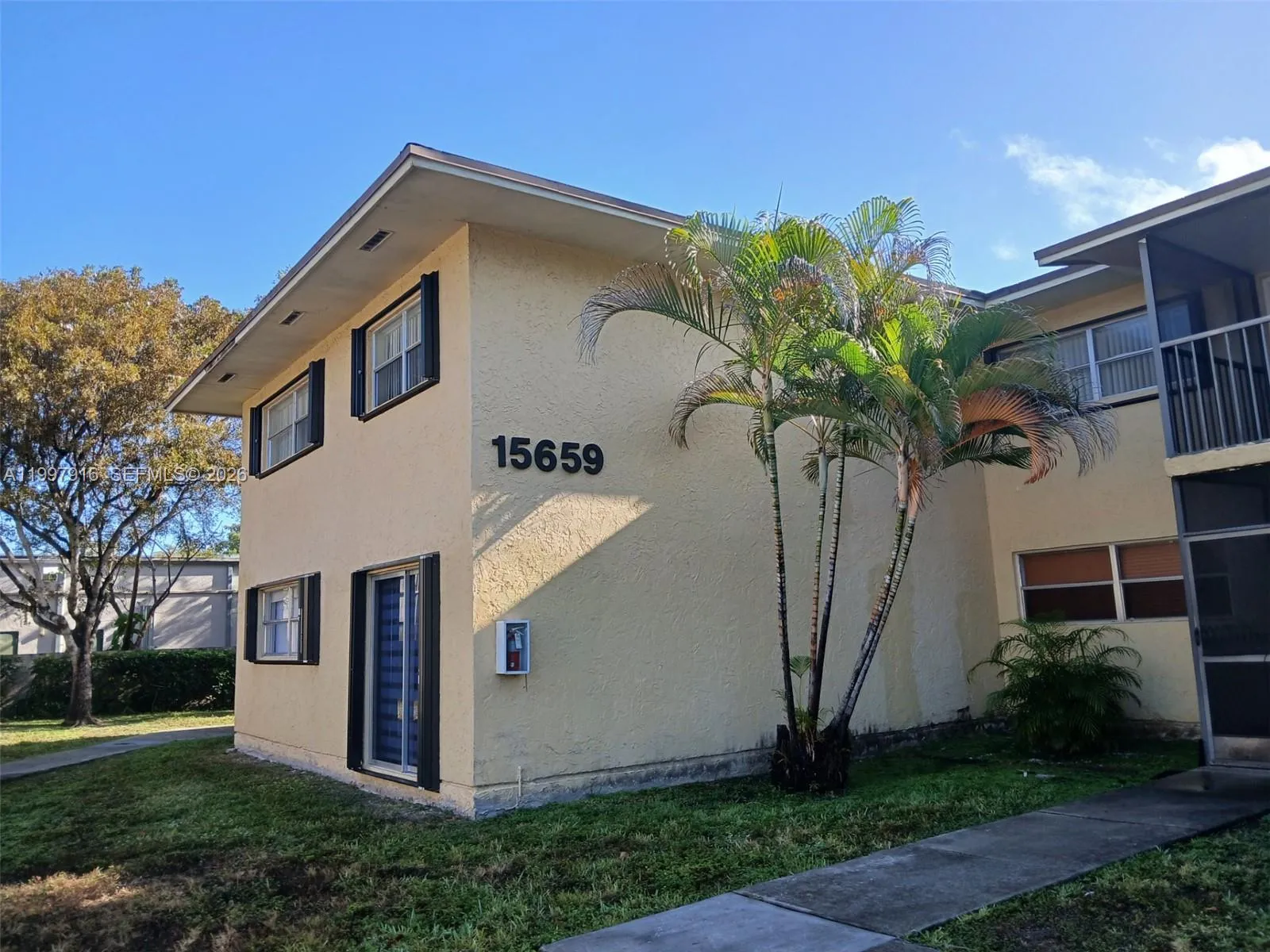 15659 SW 73rd Cir Ter # 9, Miami FL 33193