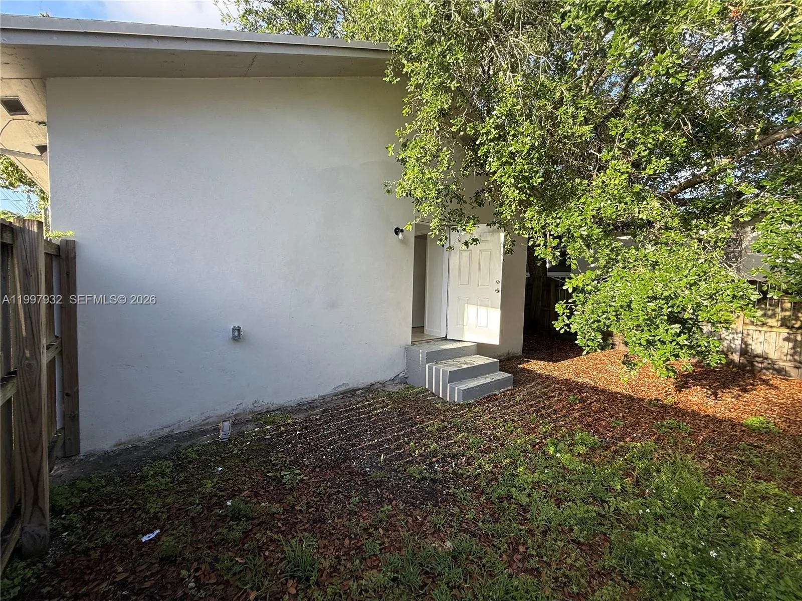 253 NW 48th St, Miami FL 33127