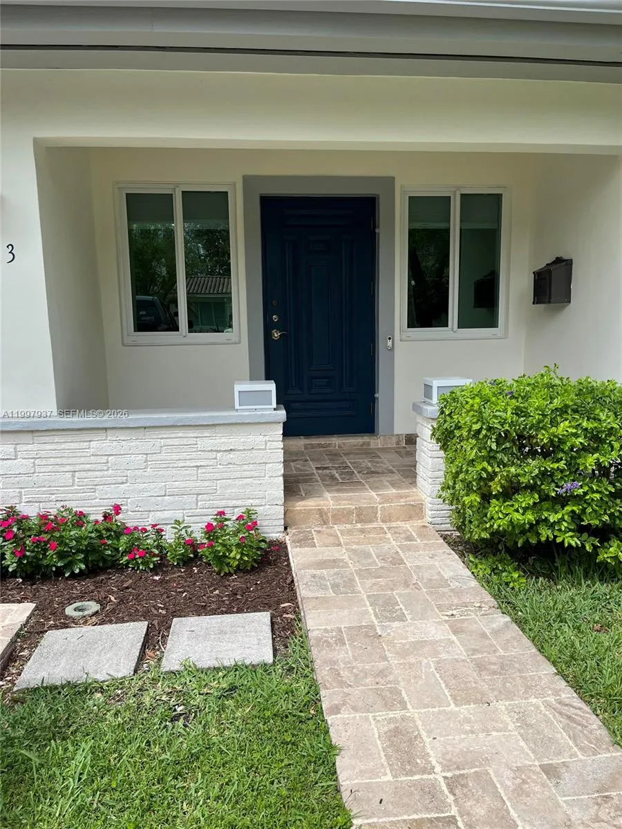 323 Velarde Ave, Coral Gables FL 33134