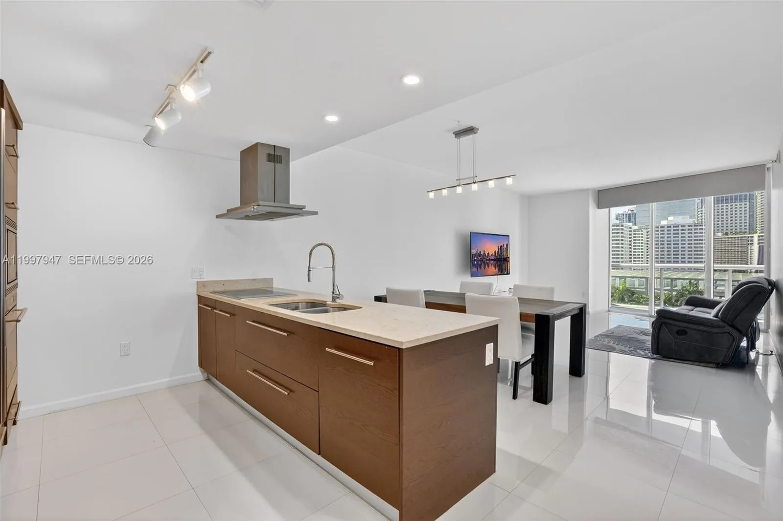 495 Brickell Ave # 1007, Miami FL 33131