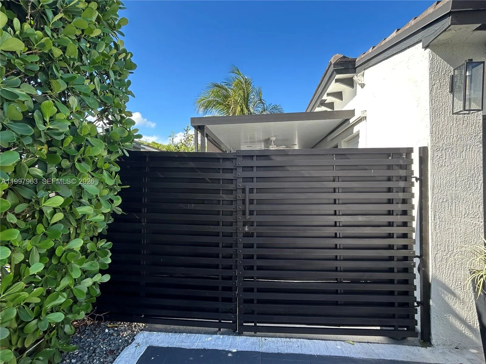 135 E 37th St # 1, Hialeah FL 33013