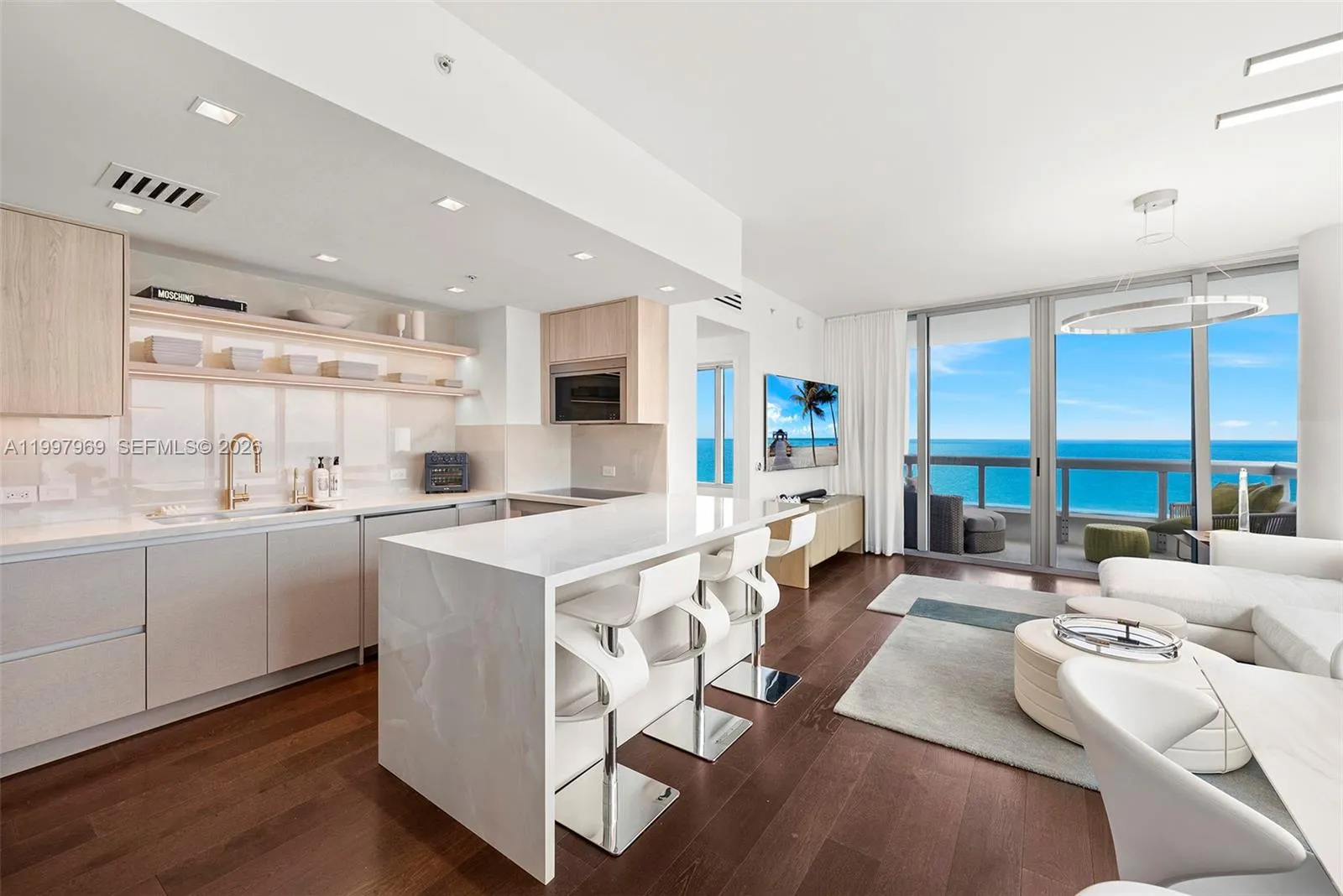 6899 Collins Ave # 1908, Miami Beach FL 33141