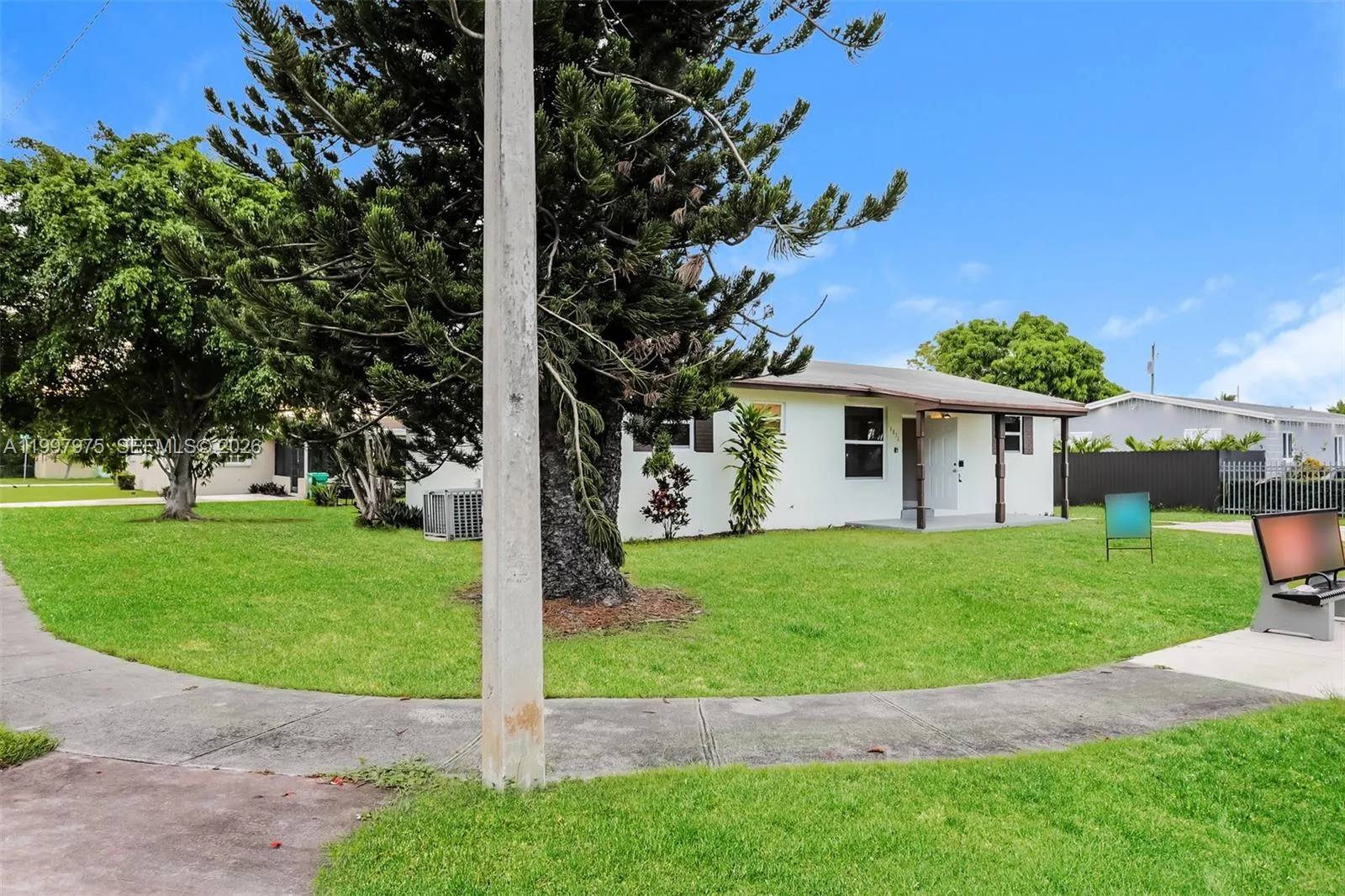 14830 SW 103rd Ave, Miami FL 33176