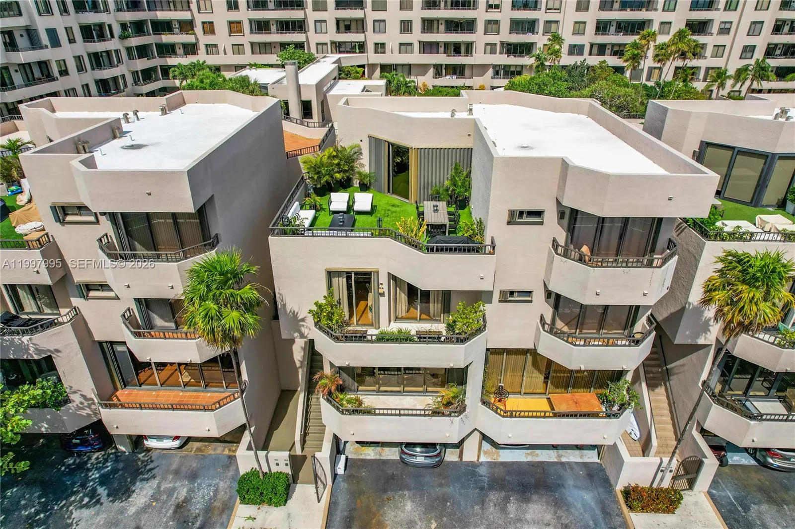3 bedroom 2 bath for sale at 201 Crandon Blvd # 163, Key Biscayne FL 33149