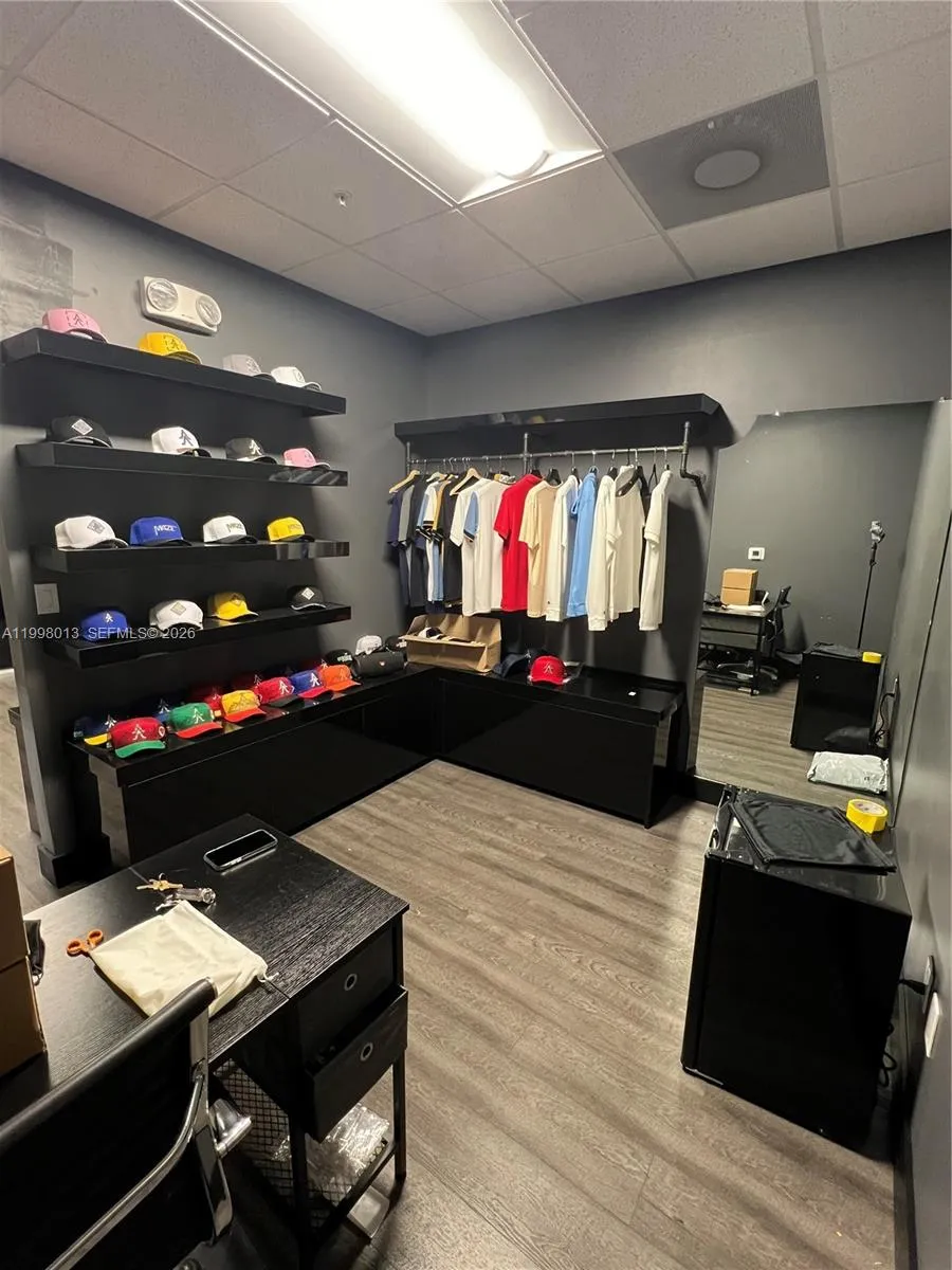 10890 NW 17th St # 137, Sweetwater FL 33172