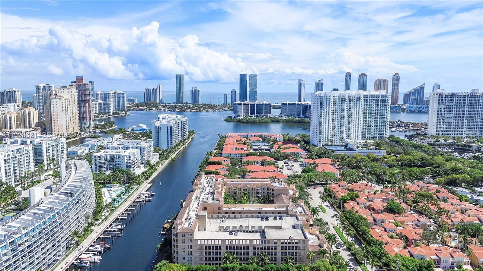 3001 NE 185th St # 411, Aventura FL 33180