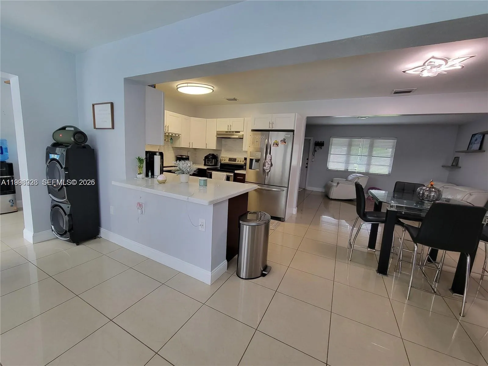 6930 SW 12th St, Pembroke Pines FL 33023