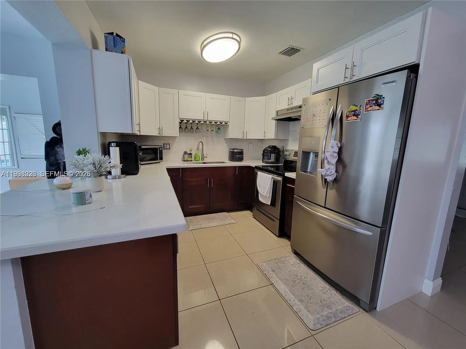 6930 SW 12th St, Pembroke Pines FL 33023