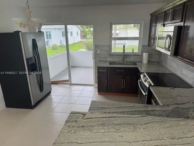 7005 NW 66th Ter, Tamarac FL 33321