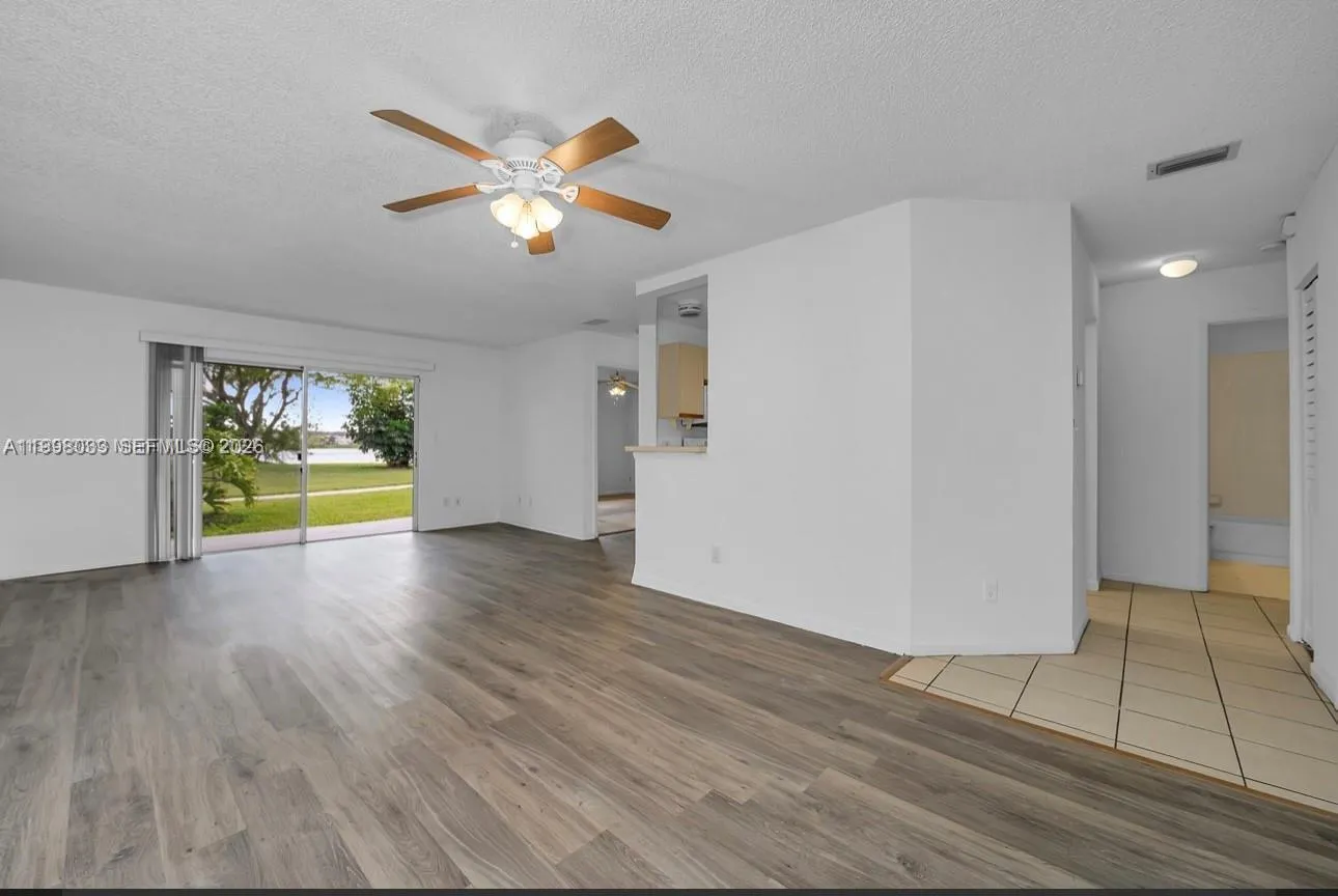 3453 NW 44th St # 104, Oakland Park FL 33309