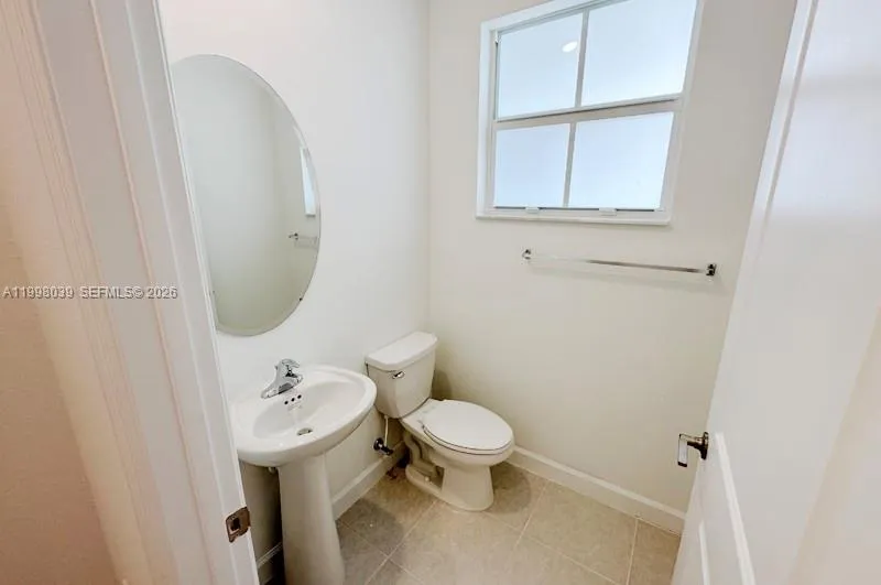 12432 NW 23rd Ct, Miami FL 33167