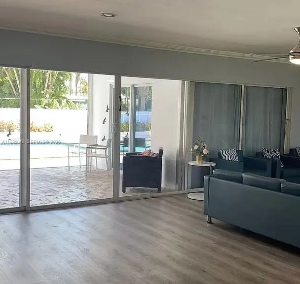 1319 Fillmore St, Hollywood FL 33019