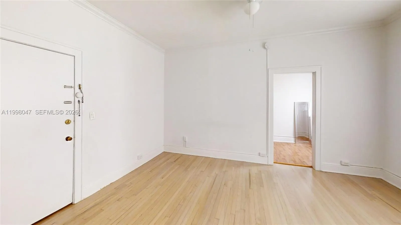 126 Mendoza Ave # 9, Coral Gables FL 33134