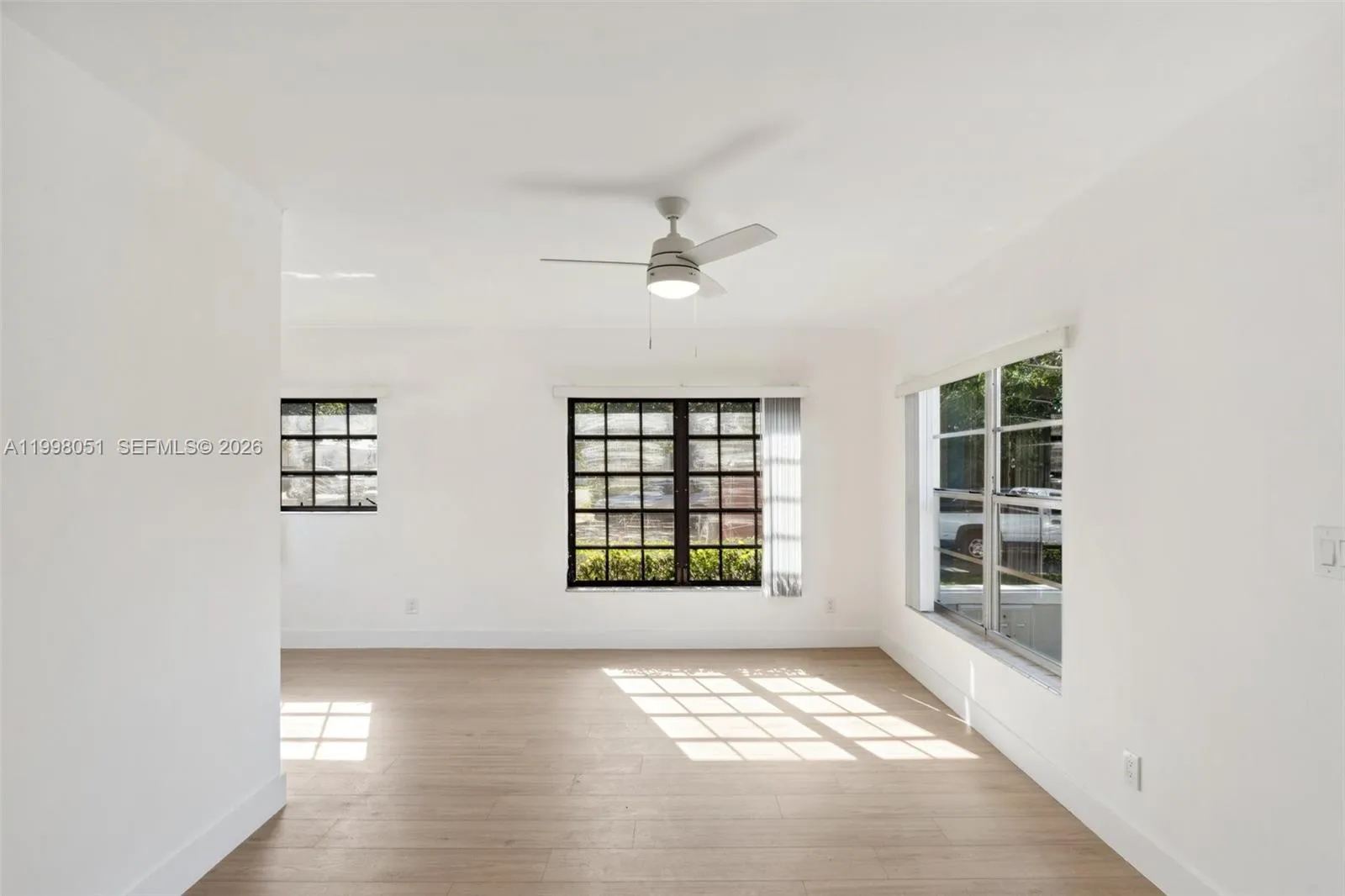 221 Antiquera Ave # 8, Coral Gables FL 33134