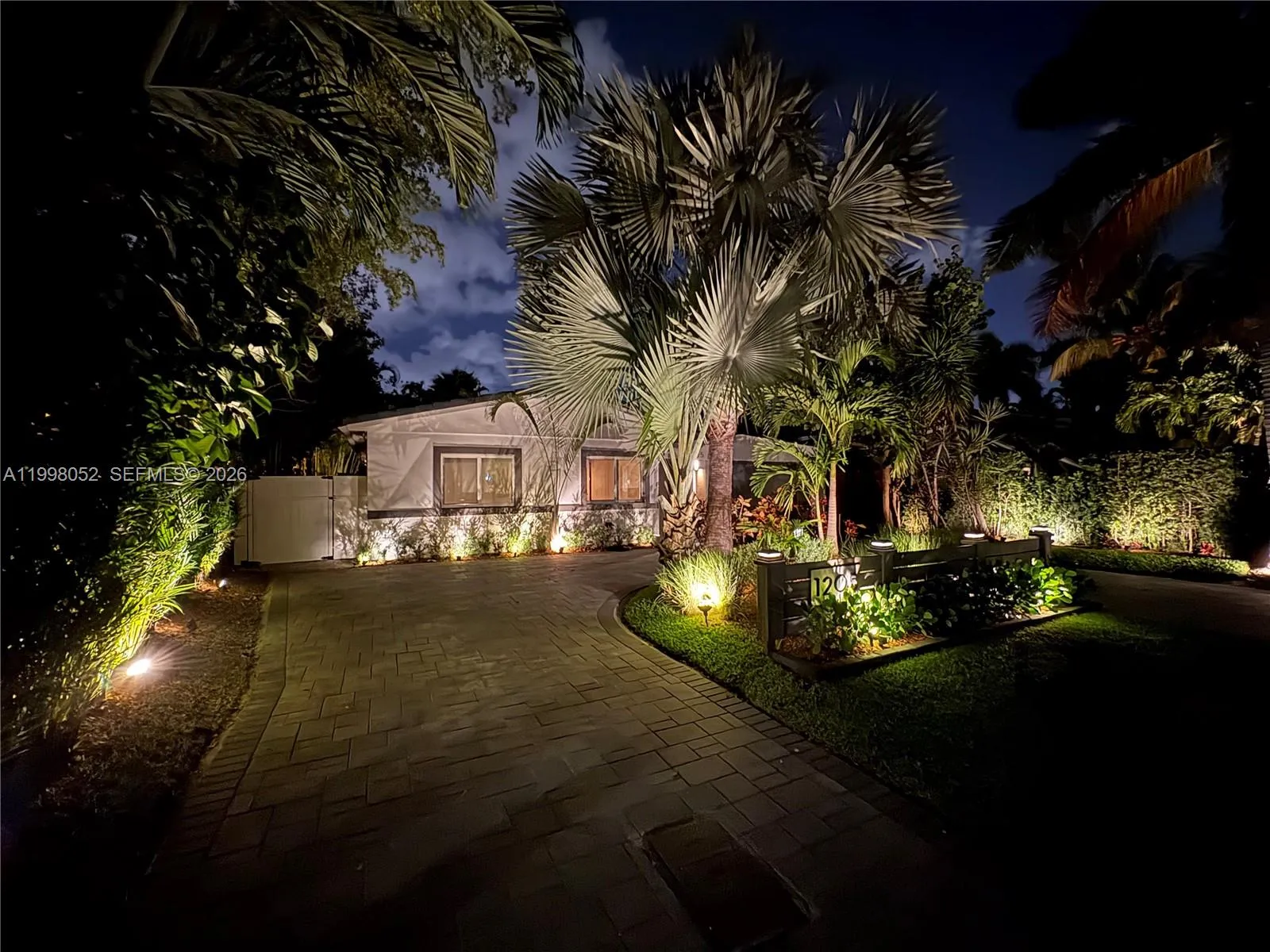 1205 NE 17th Ter, Fort Lauderdale FL 33304