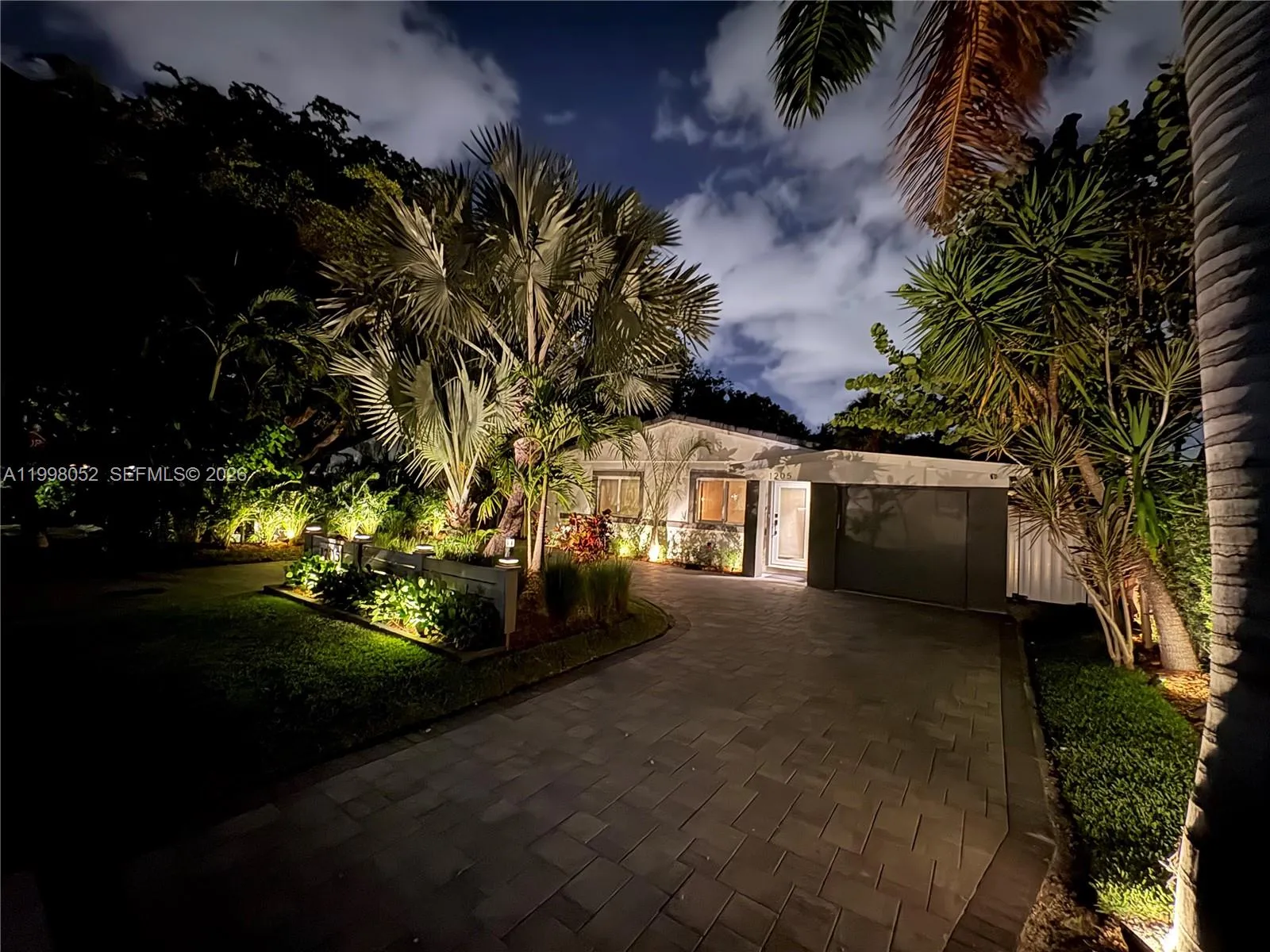 1205 NE 17th Ter, Fort Lauderdale FL 33304